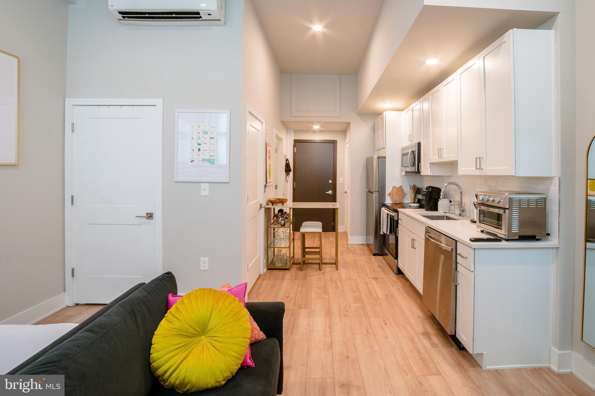 POINT BREEZE - Residential Lease