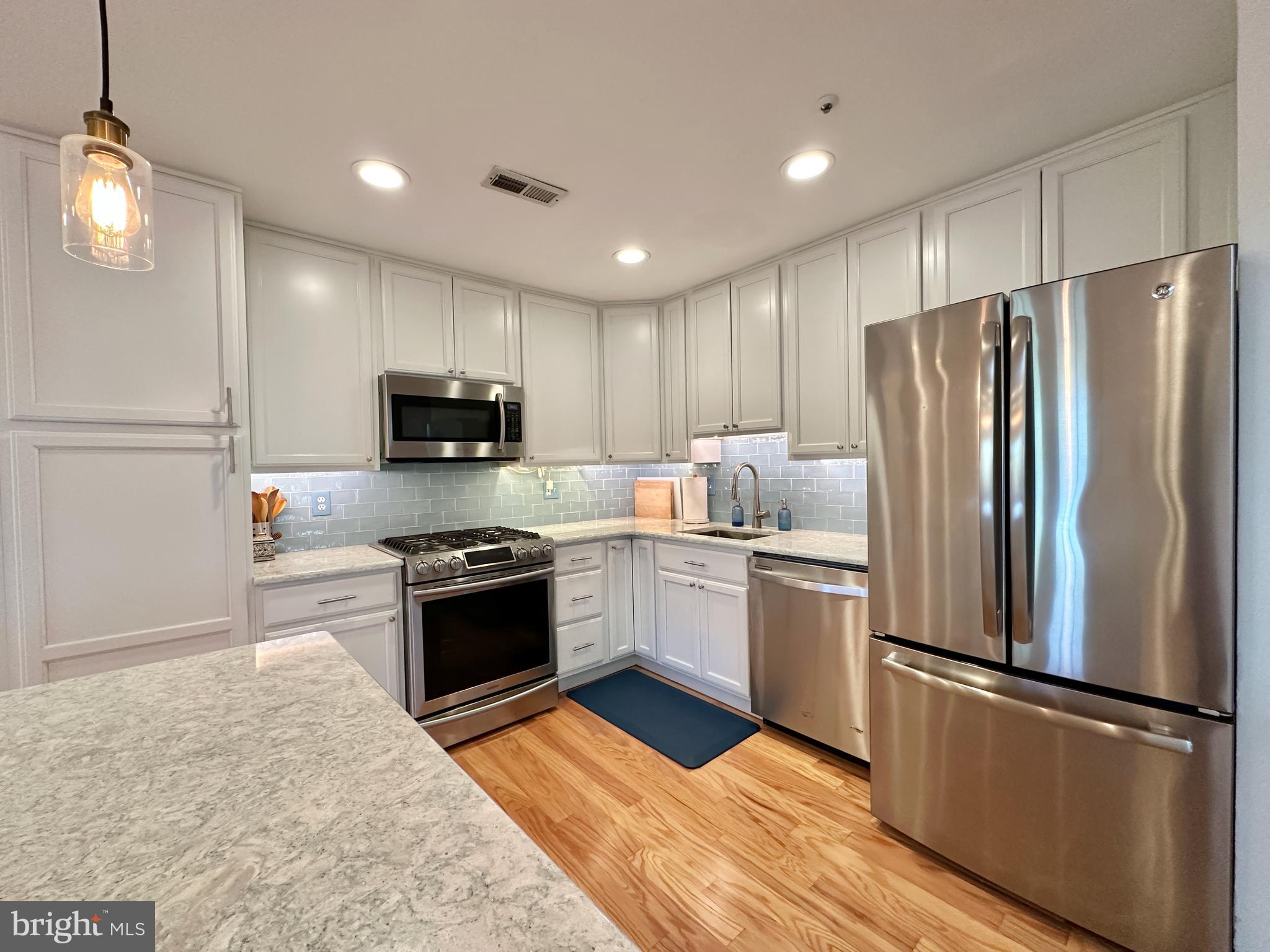 BERKSHIRE - Residential
