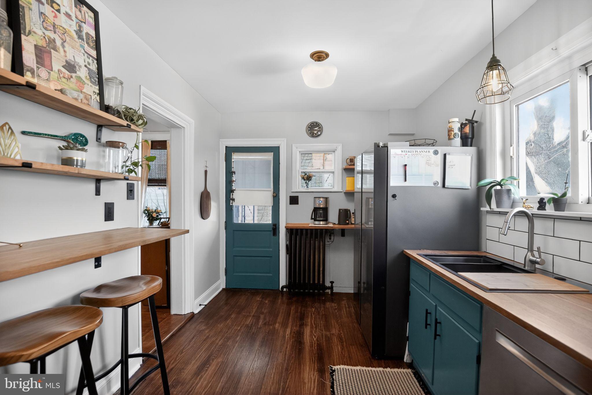 GLENSIDE - Residential