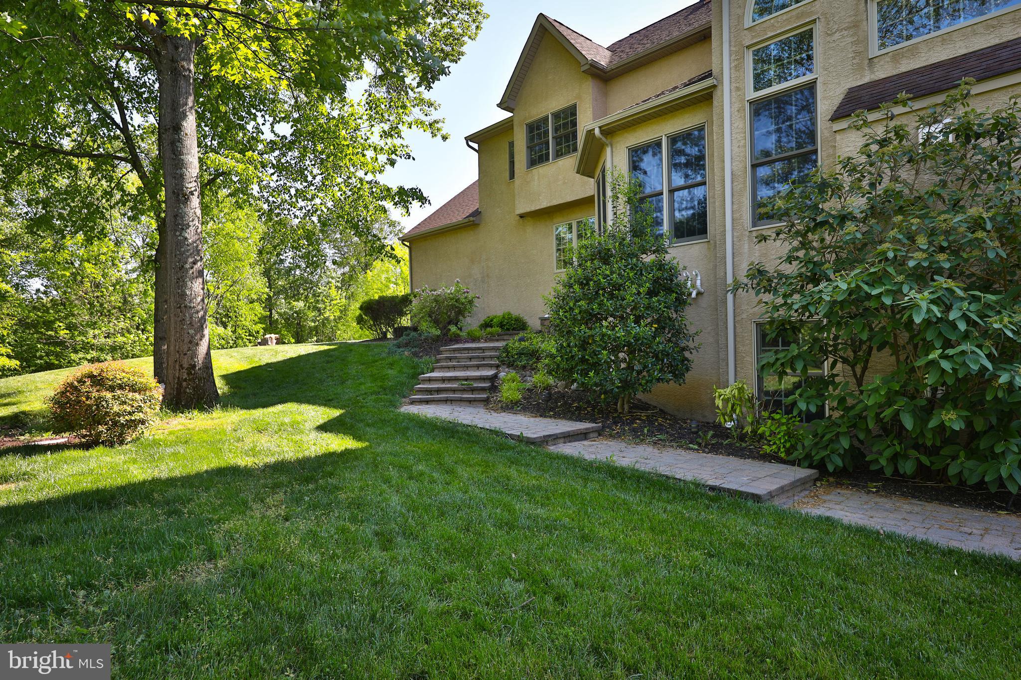 MAPLEWOOD - Residential