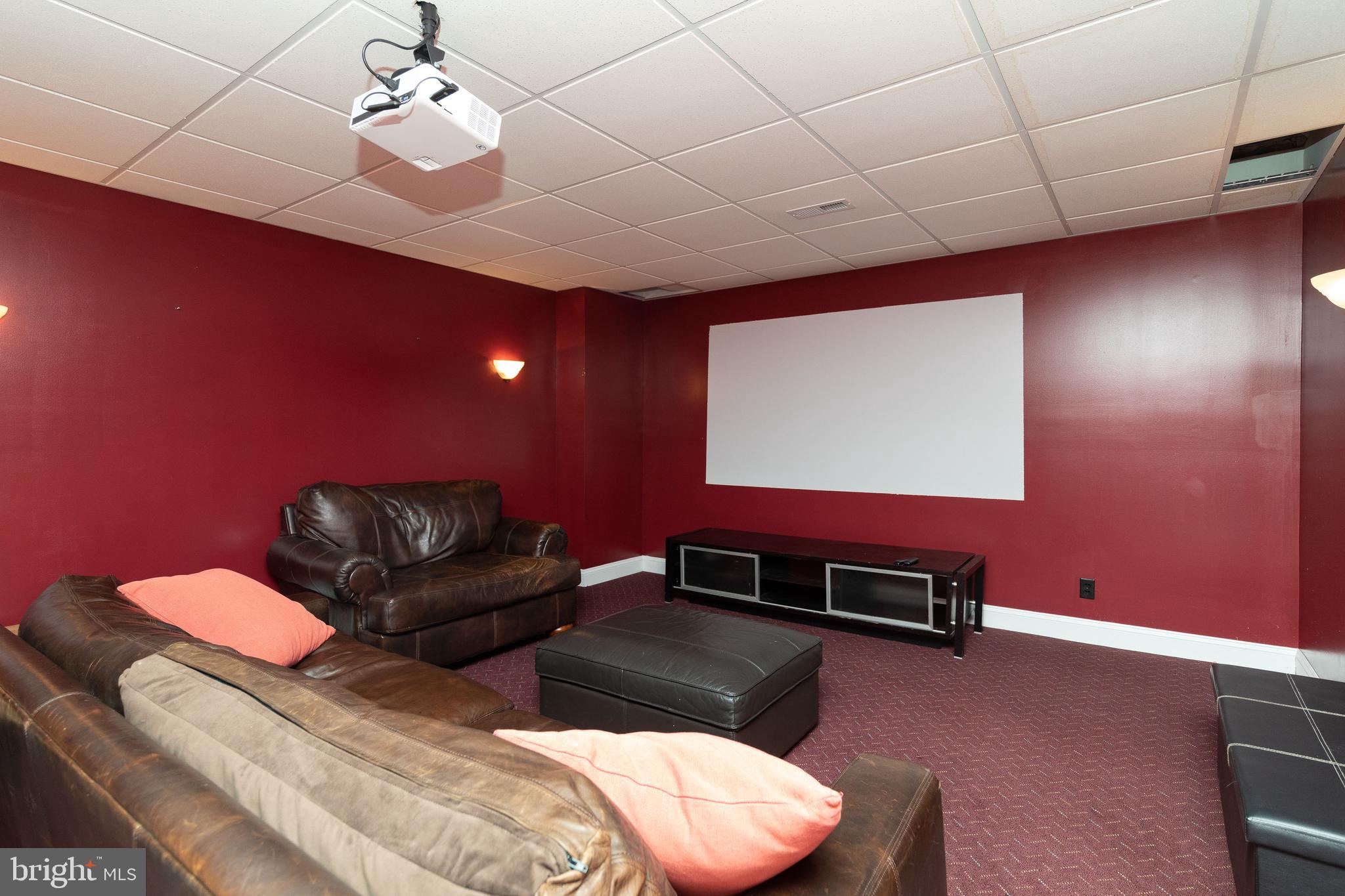 MAPLEWOOD - Residential