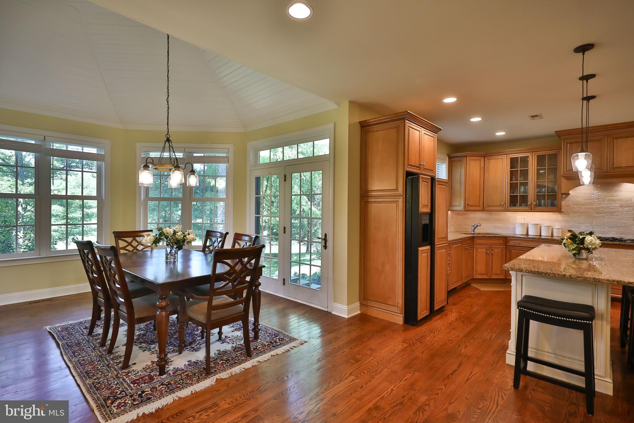 MAPLEWOOD - Residential