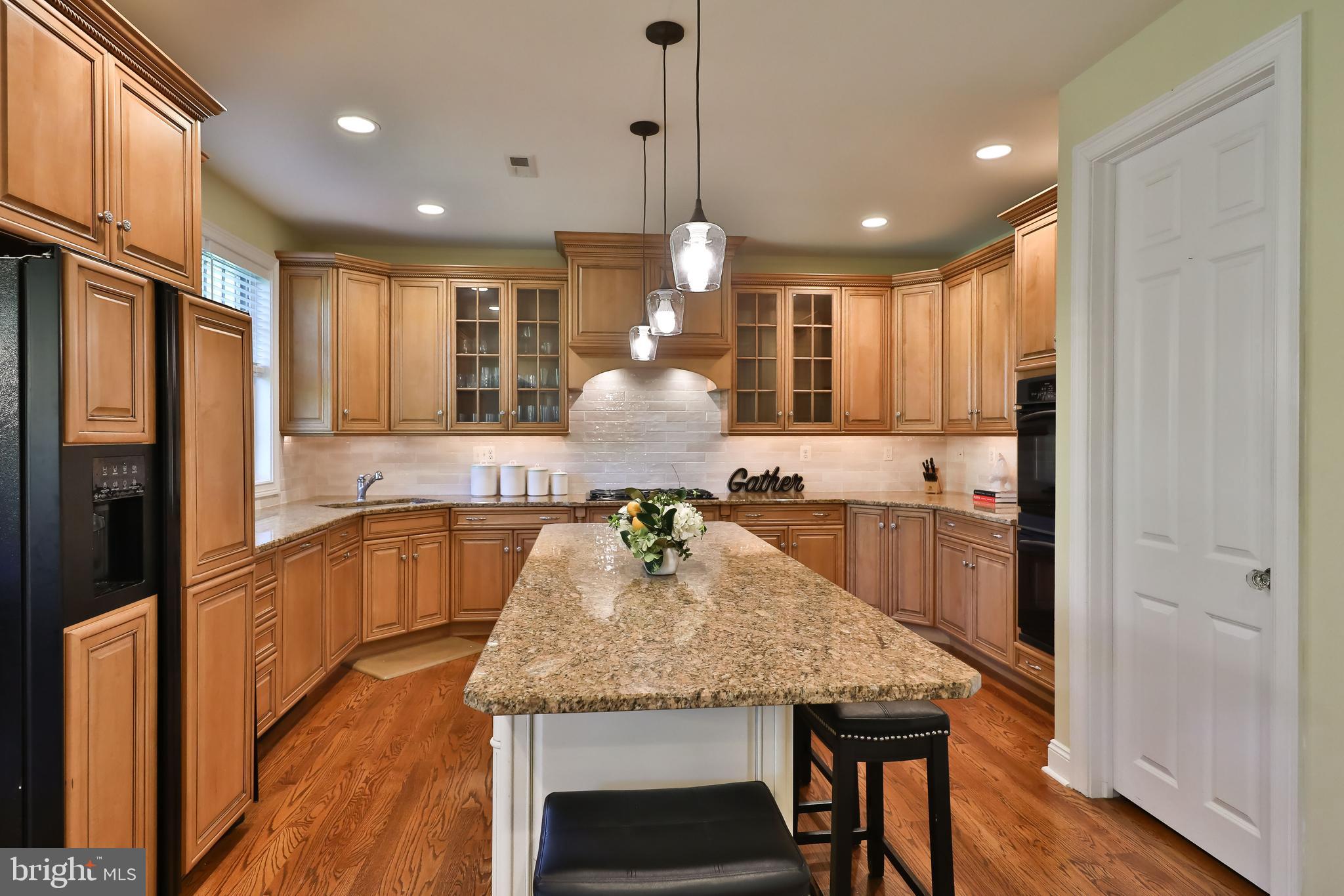 MAPLEWOOD - Residential