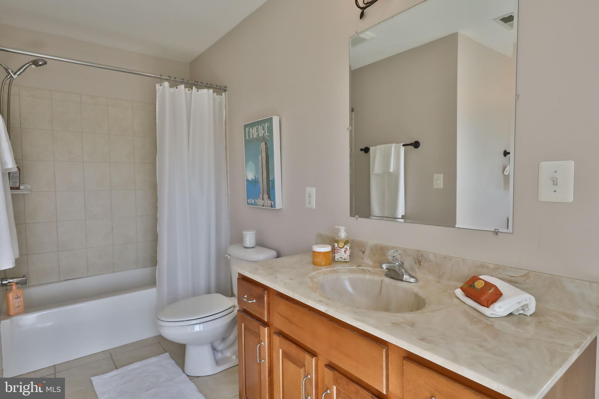 MAPLEWOOD - Residential