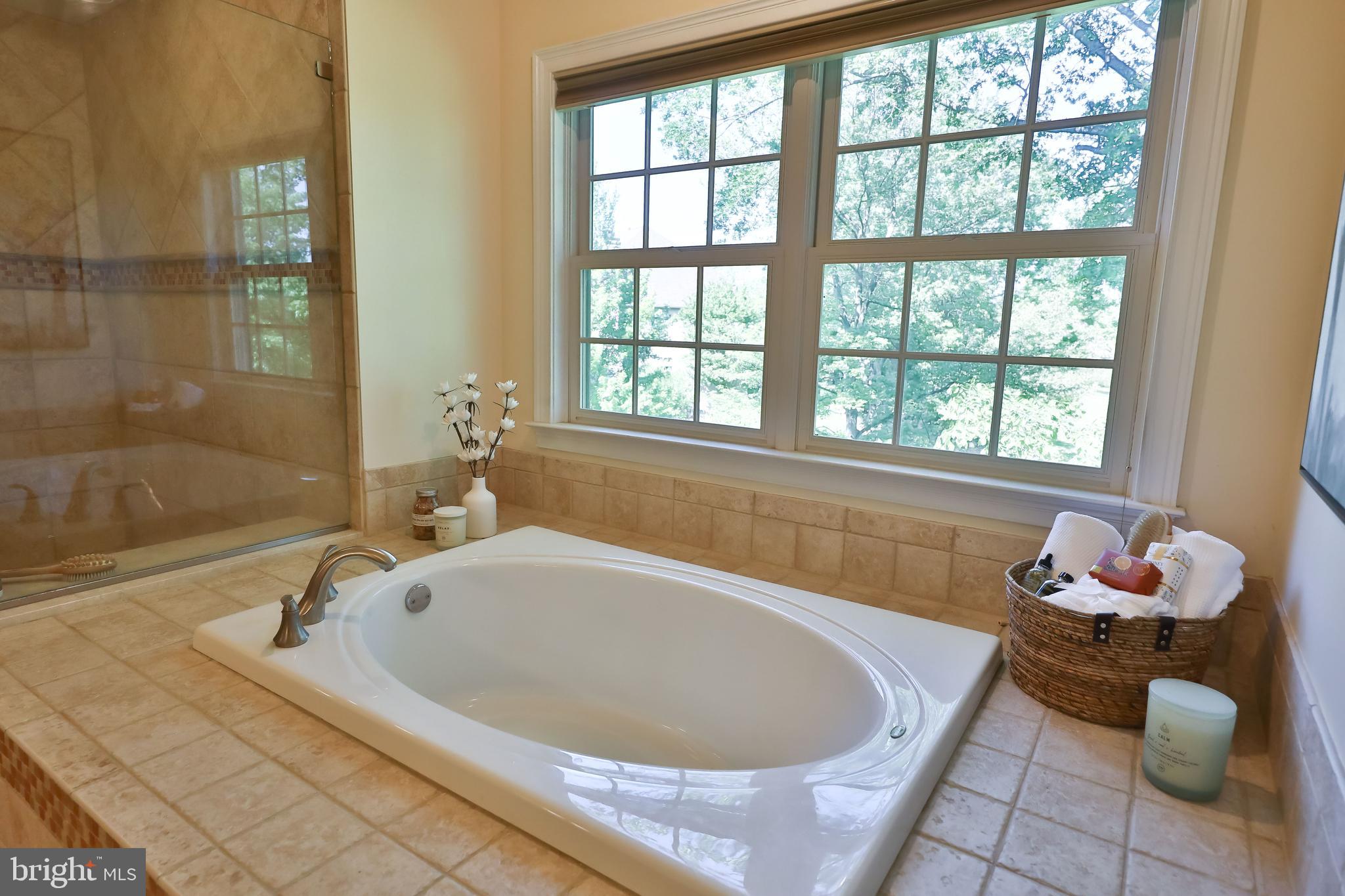 MAPLEWOOD - Residential