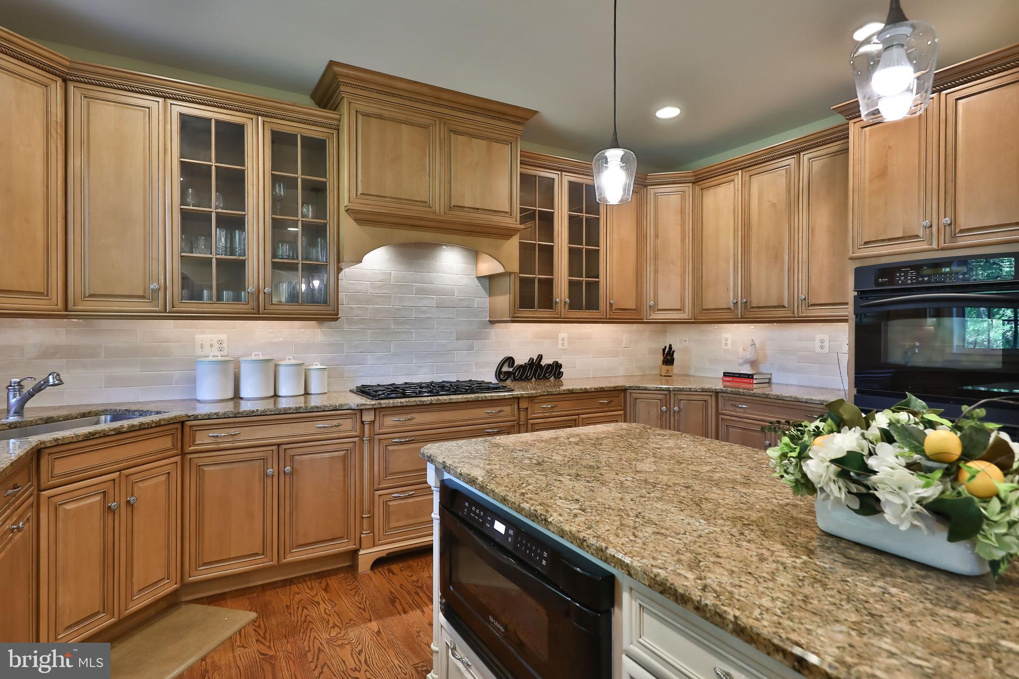 MAPLEWOOD - Residential