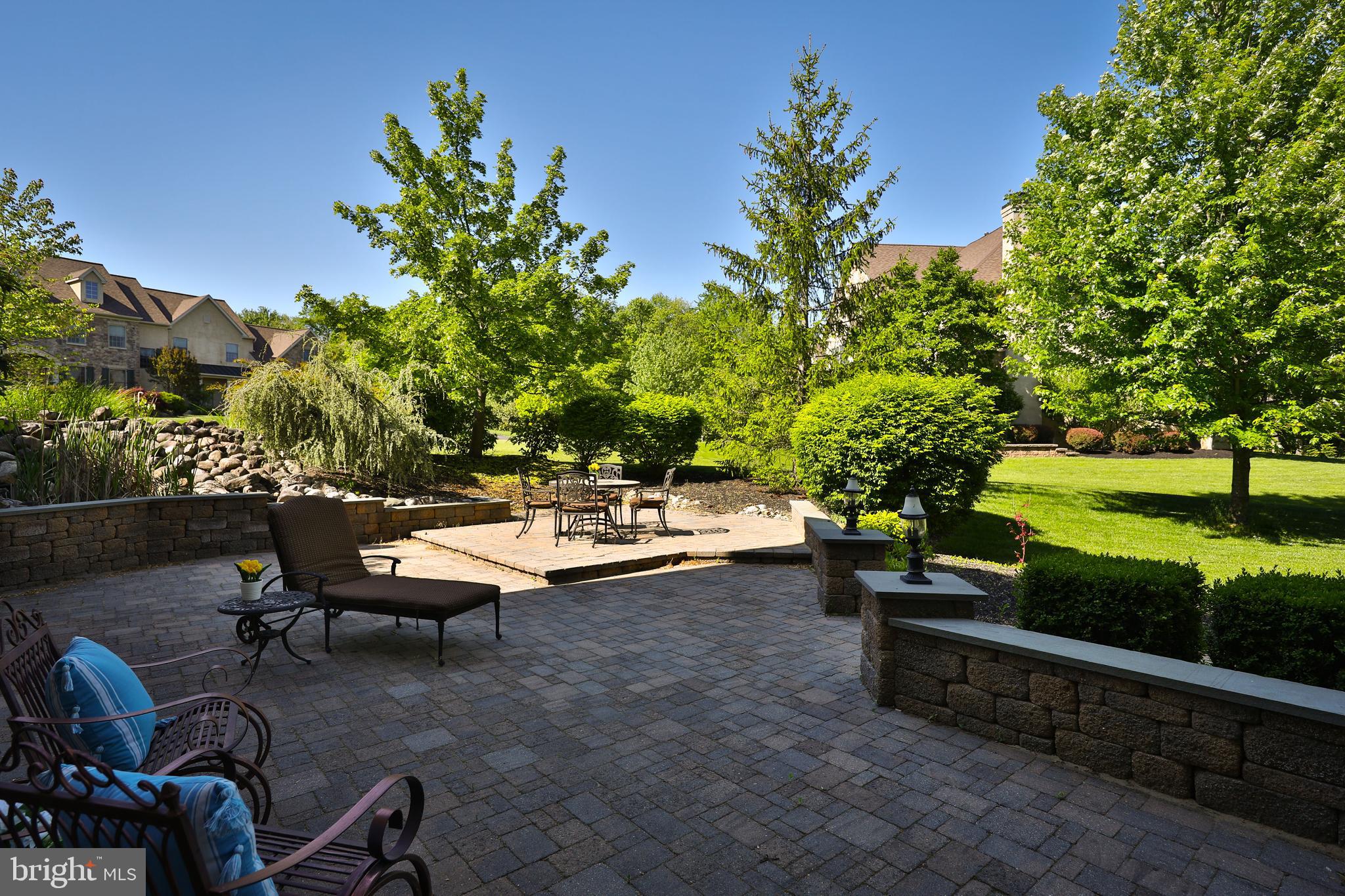 MAPLEWOOD - Residential