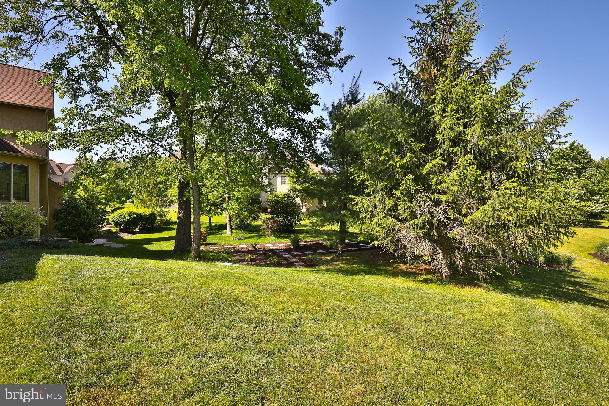 MAPLEWOOD - Residential