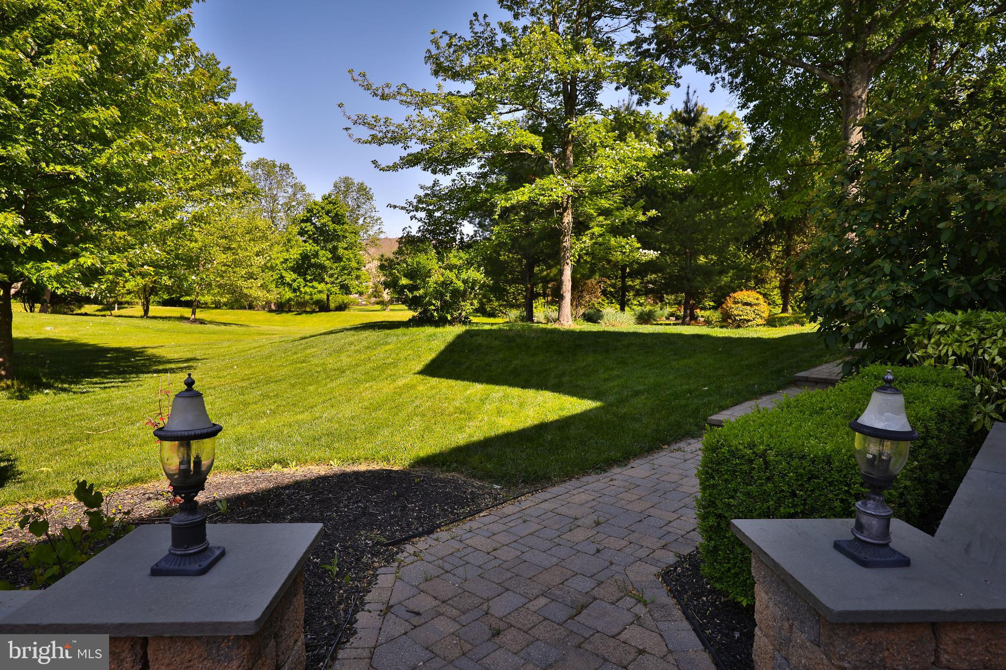 MAPLEWOOD - Residential