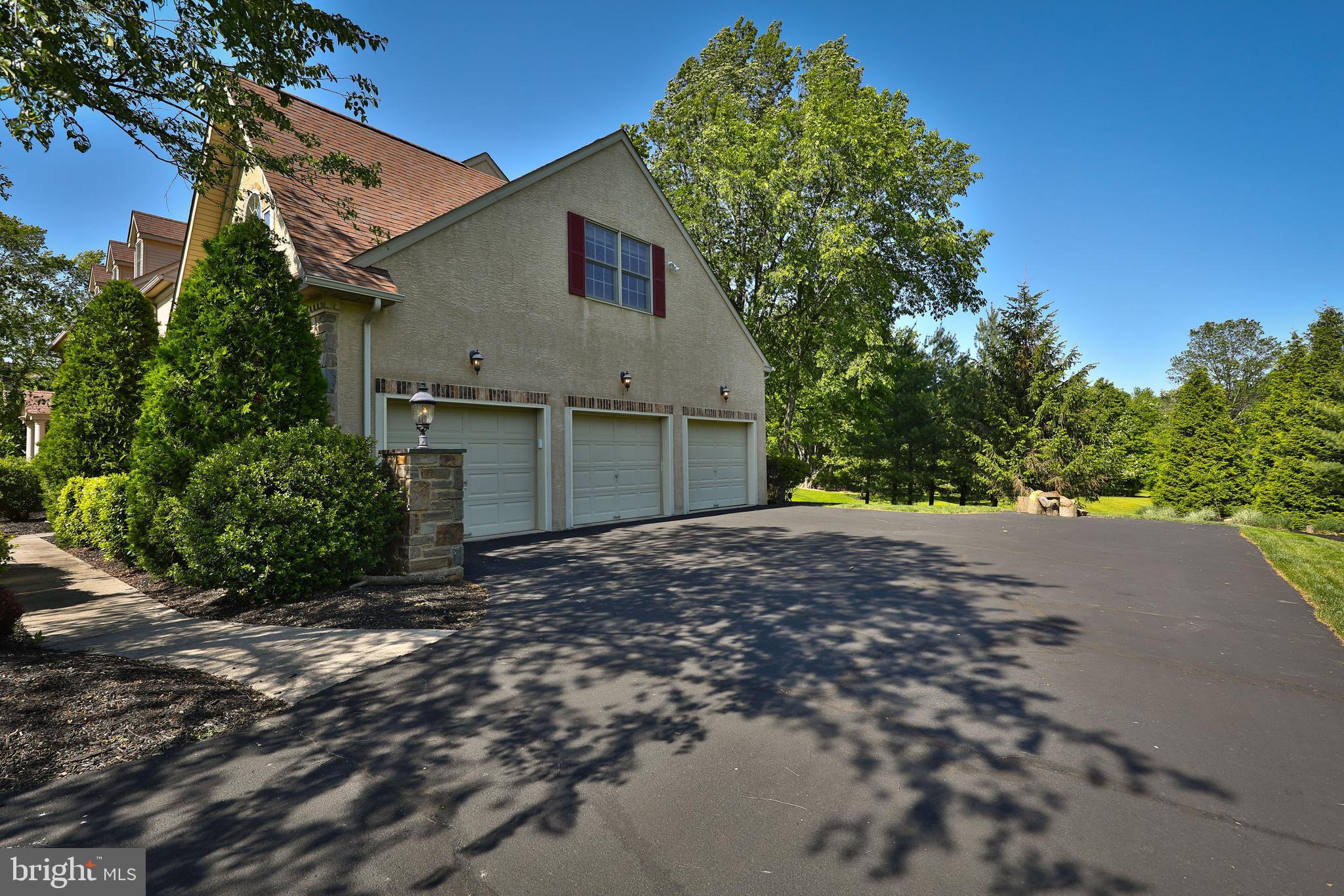 MAPLEWOOD - Residential