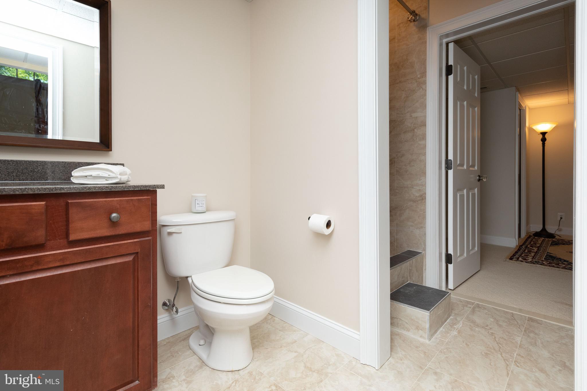 MAPLEWOOD - Residential