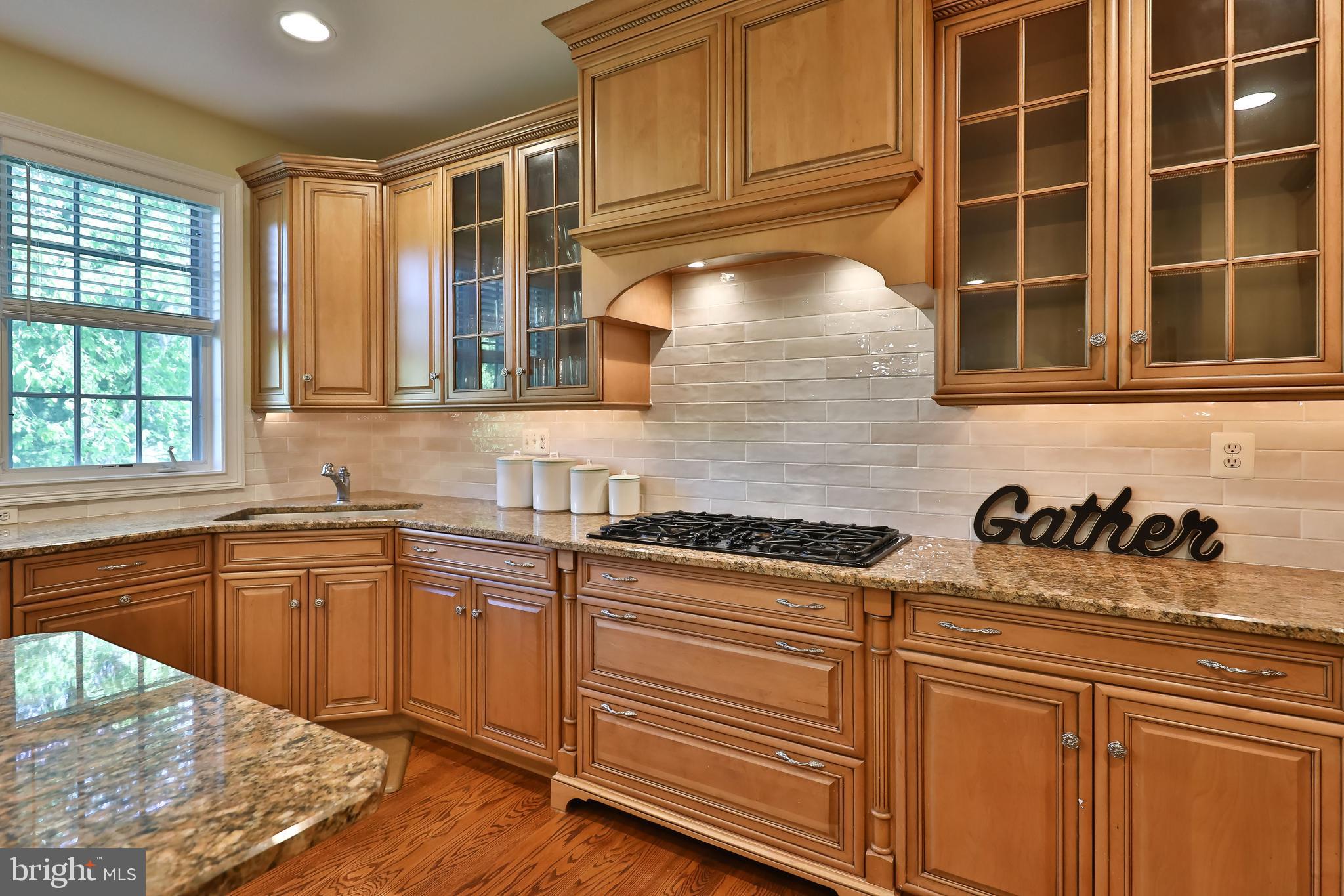 MAPLEWOOD - Residential