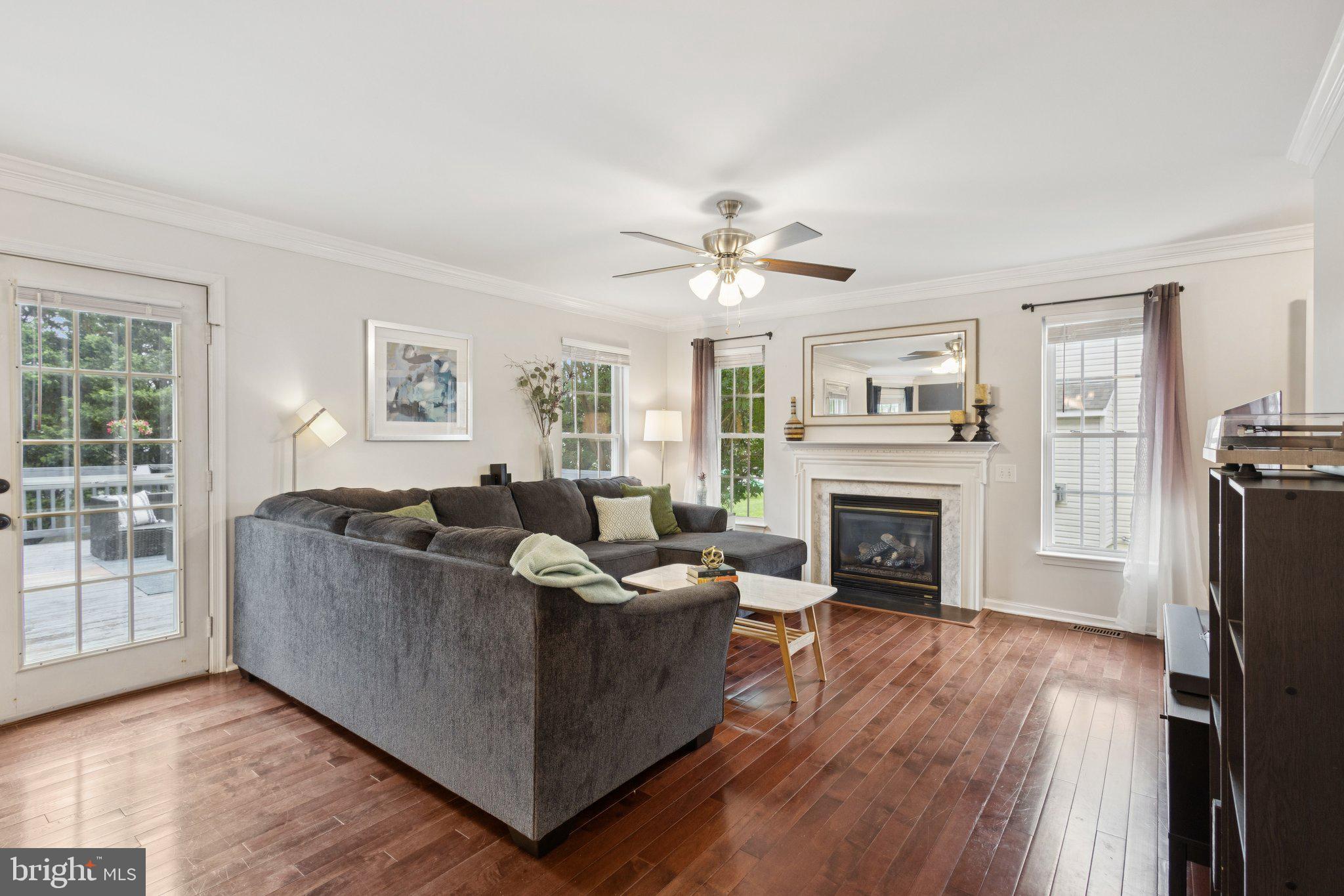 MAPLE GROVE - Residential