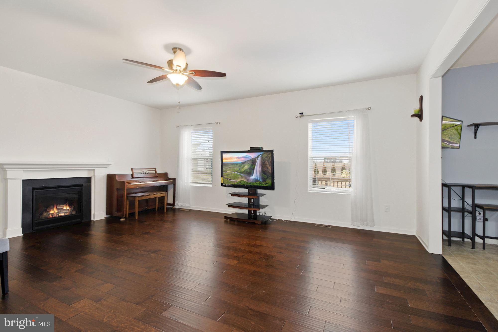 APPLEWOOD - Residential