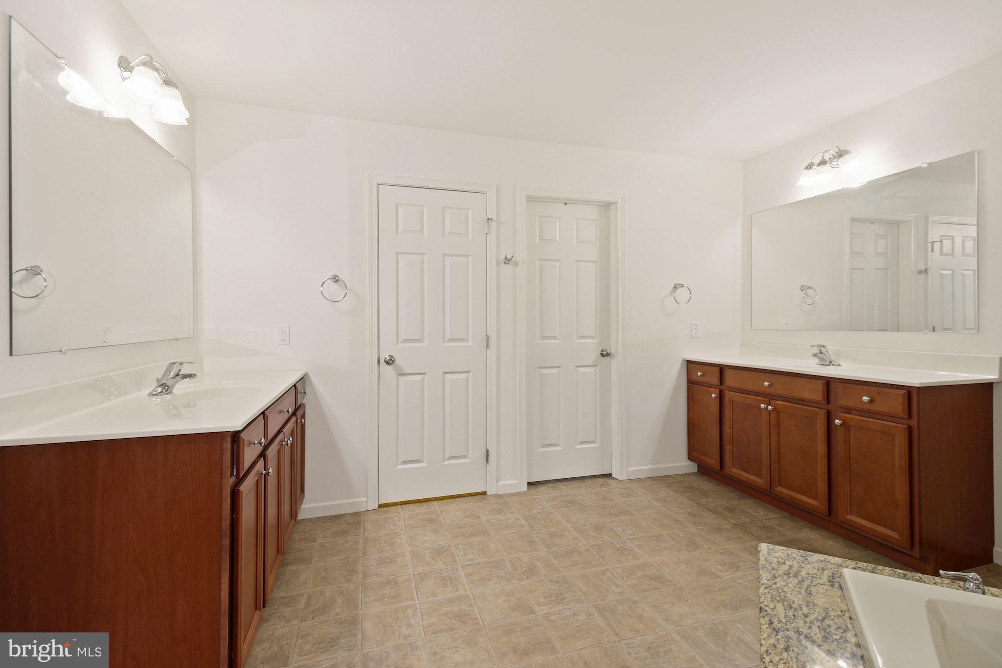 APPLEWOOD - Residential