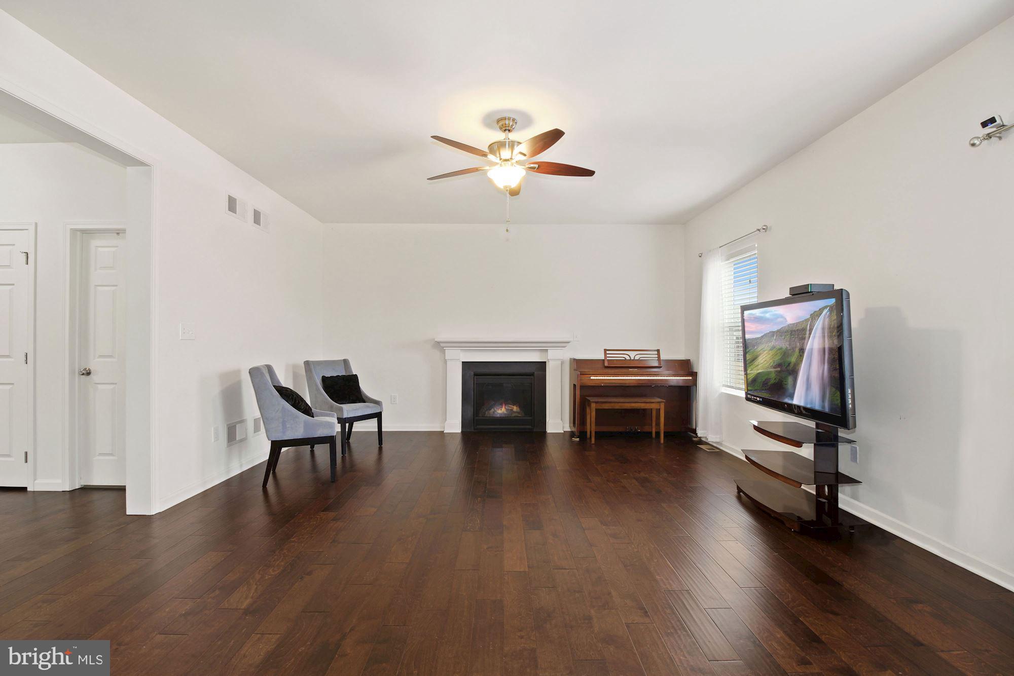 APPLEWOOD - Residential