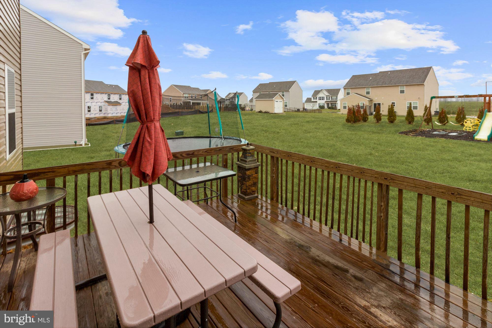 APPLEWOOD - Residential