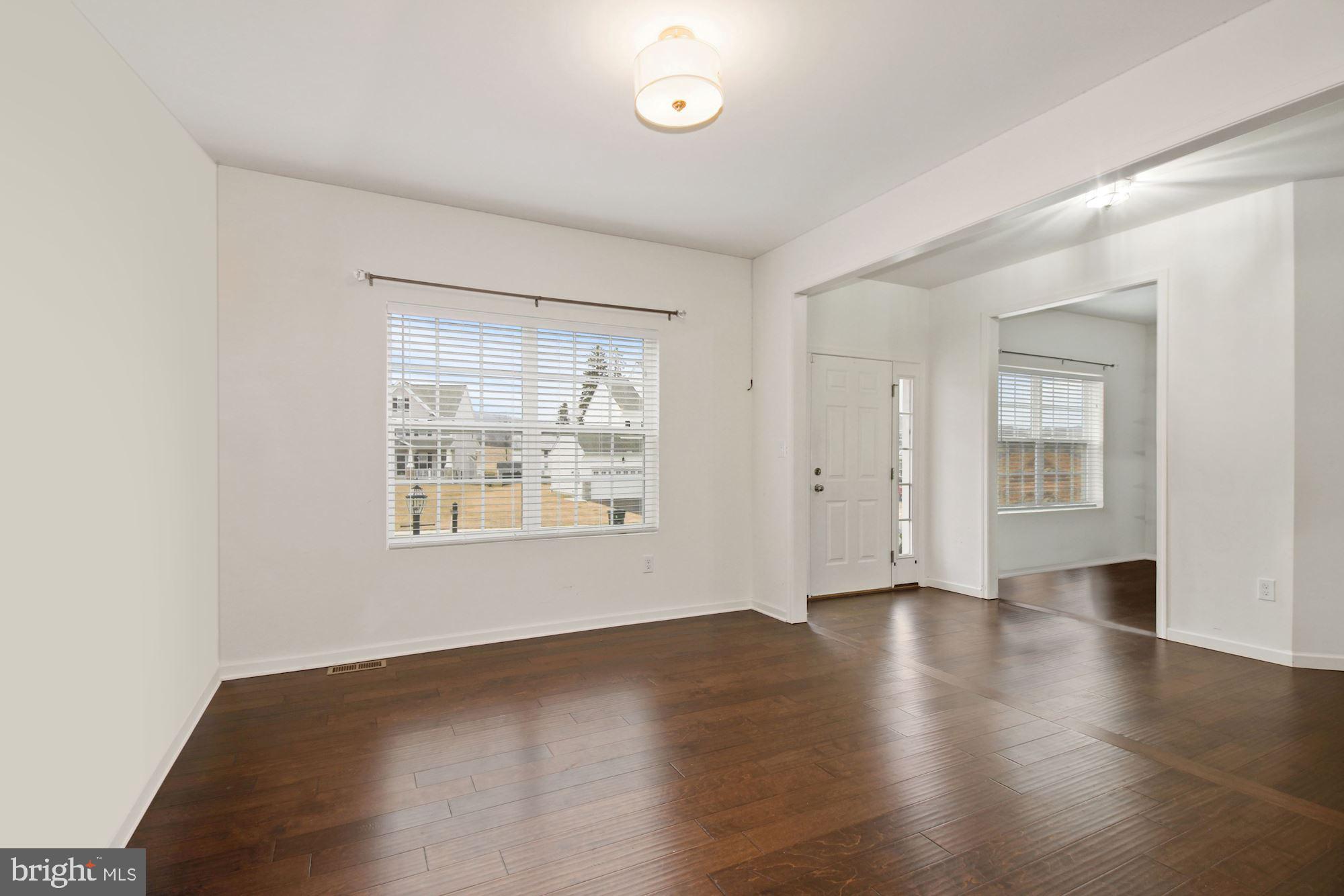 APPLEWOOD - Residential