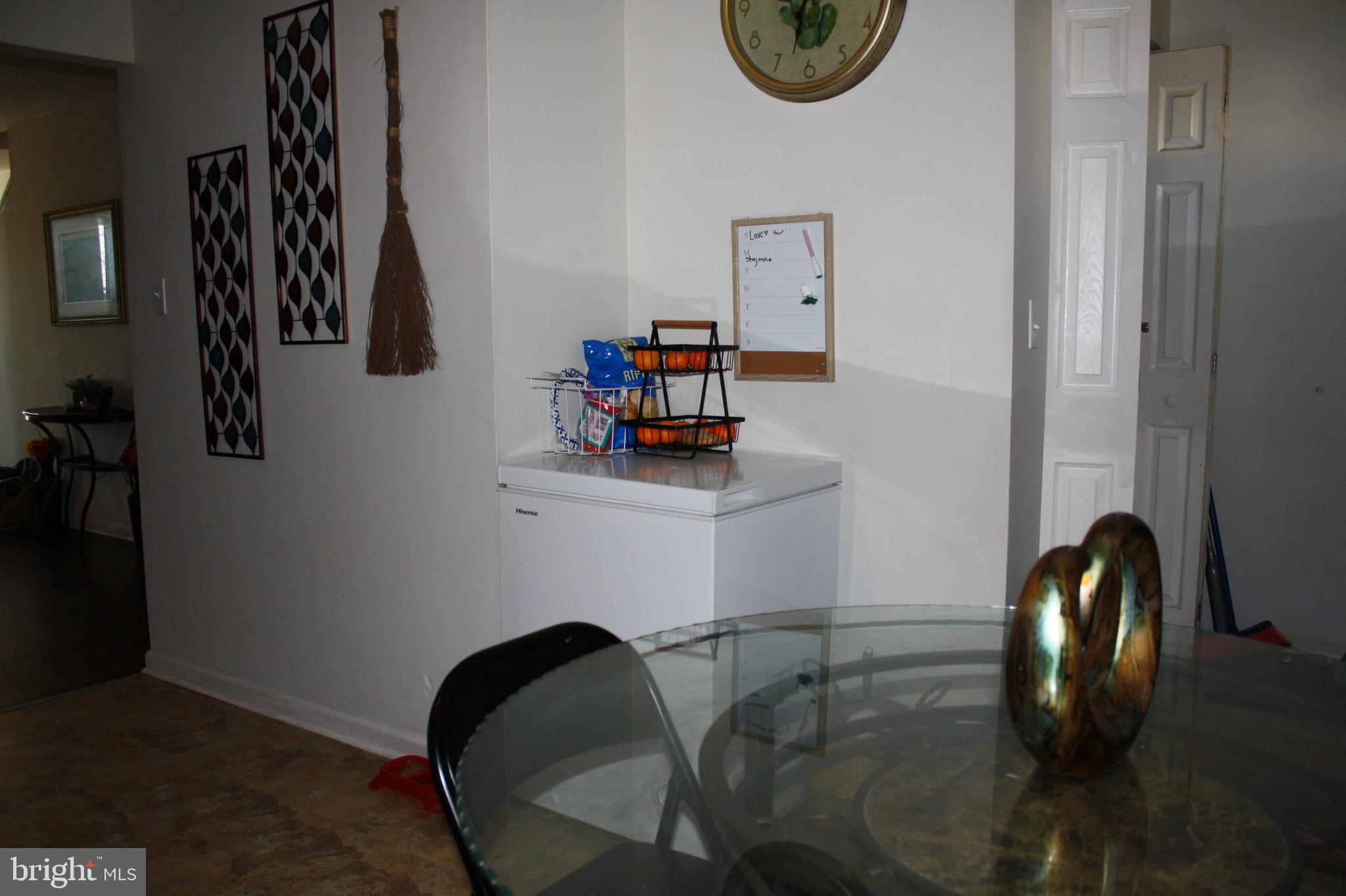 SANDTOWN-WINCHESTER - Residential