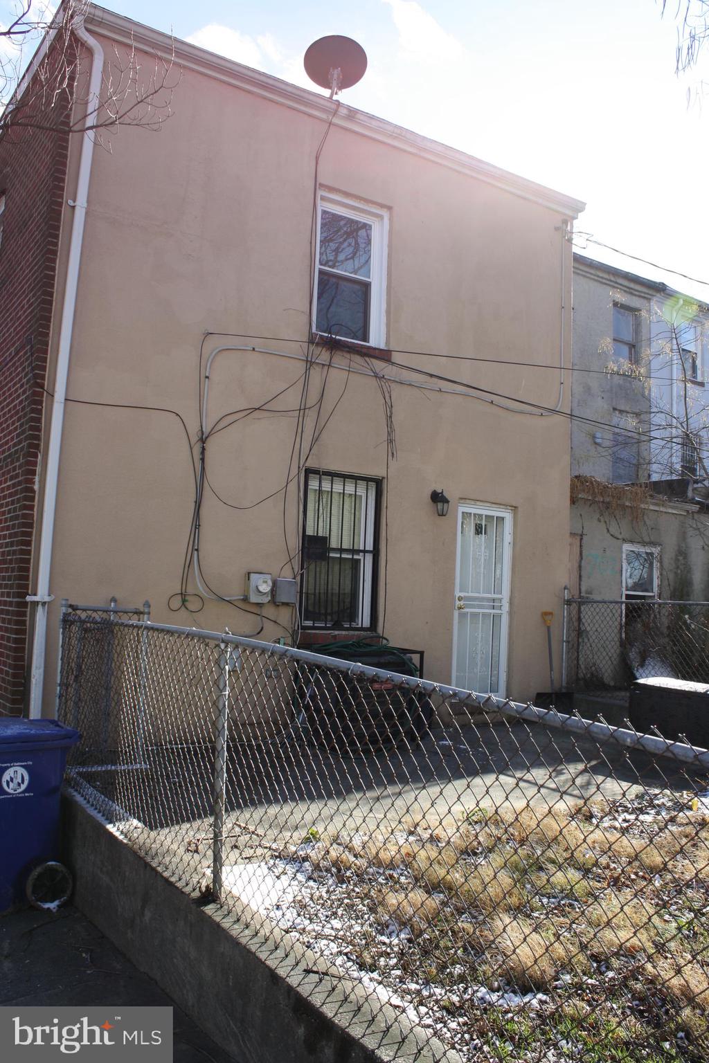 SANDTOWN-WINCHESTER - Residential