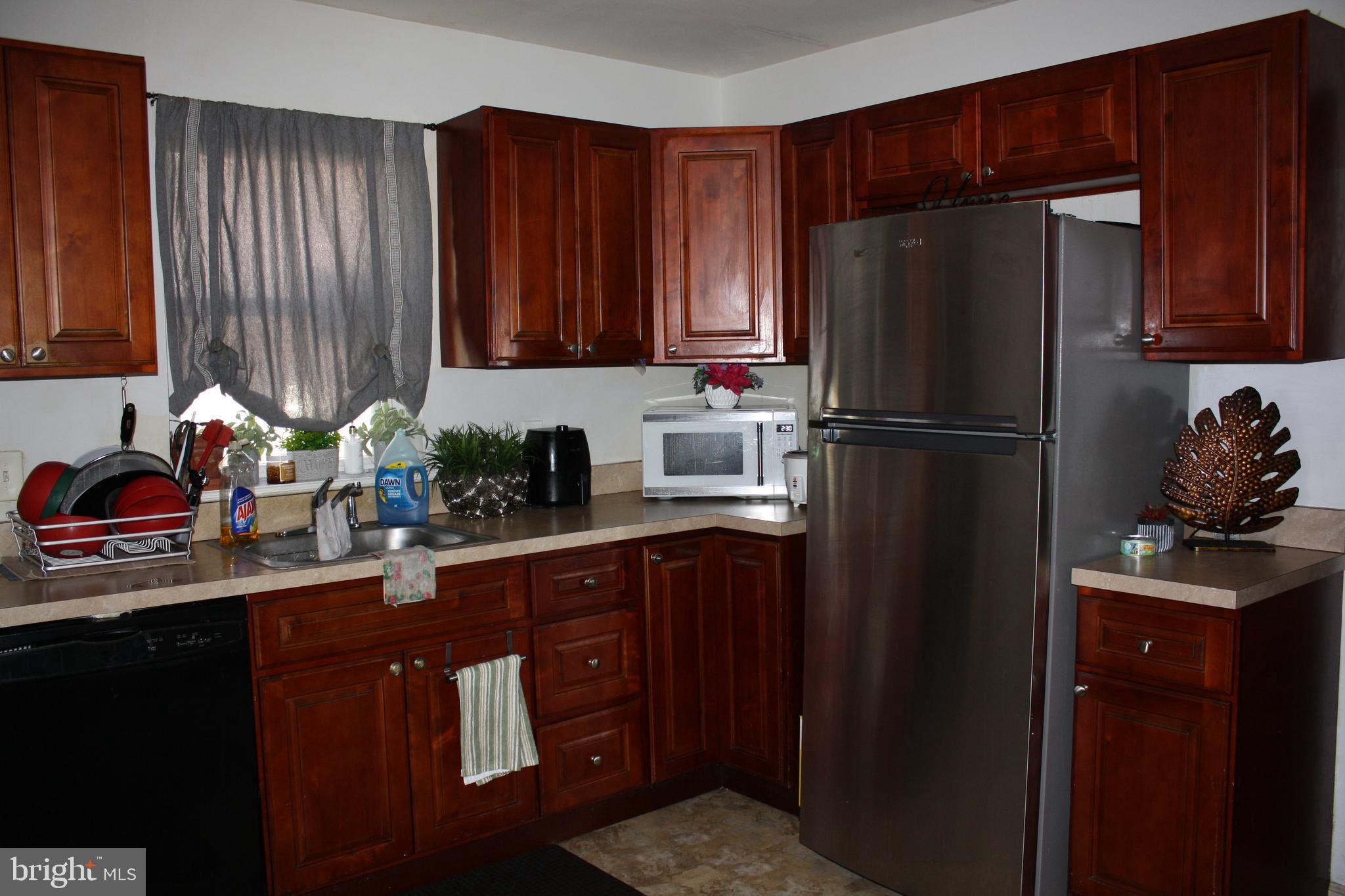 SANDTOWN-WINCHESTER - Residential