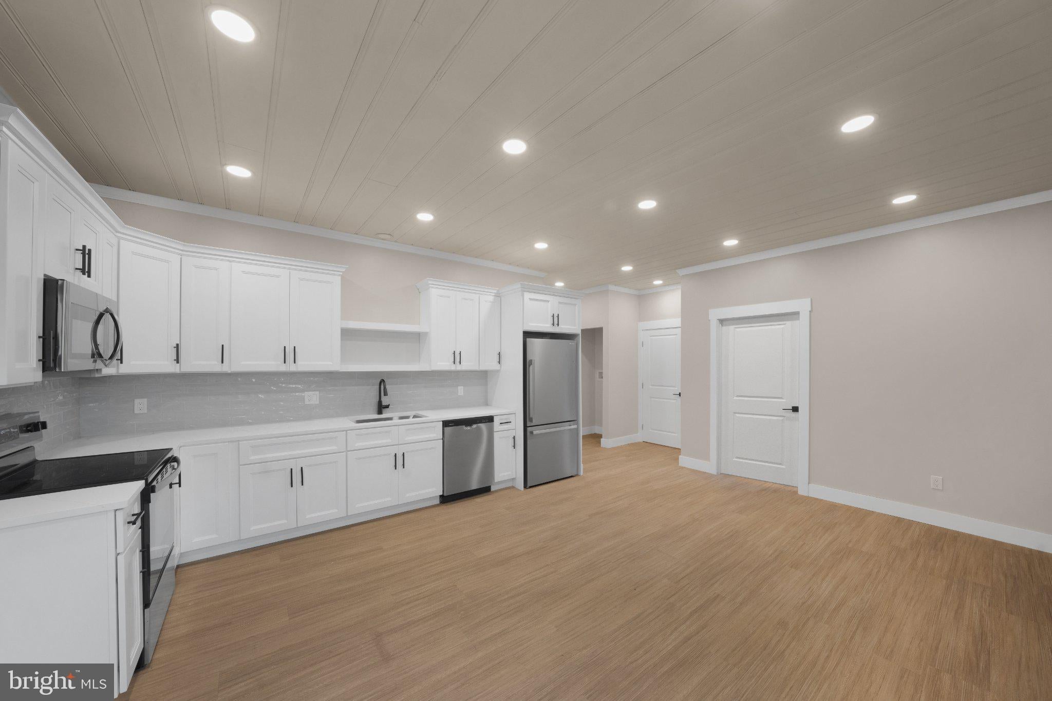 71 DREAMLAND PARK DRIVE BACK