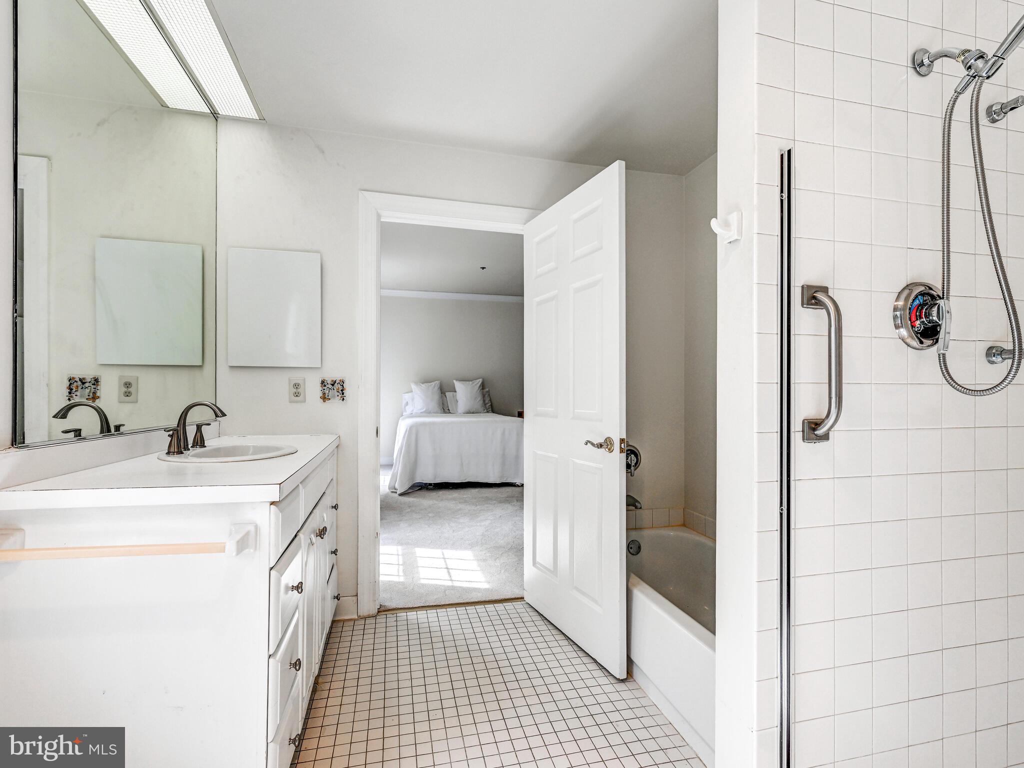 BRIGHTWOOD - Residential