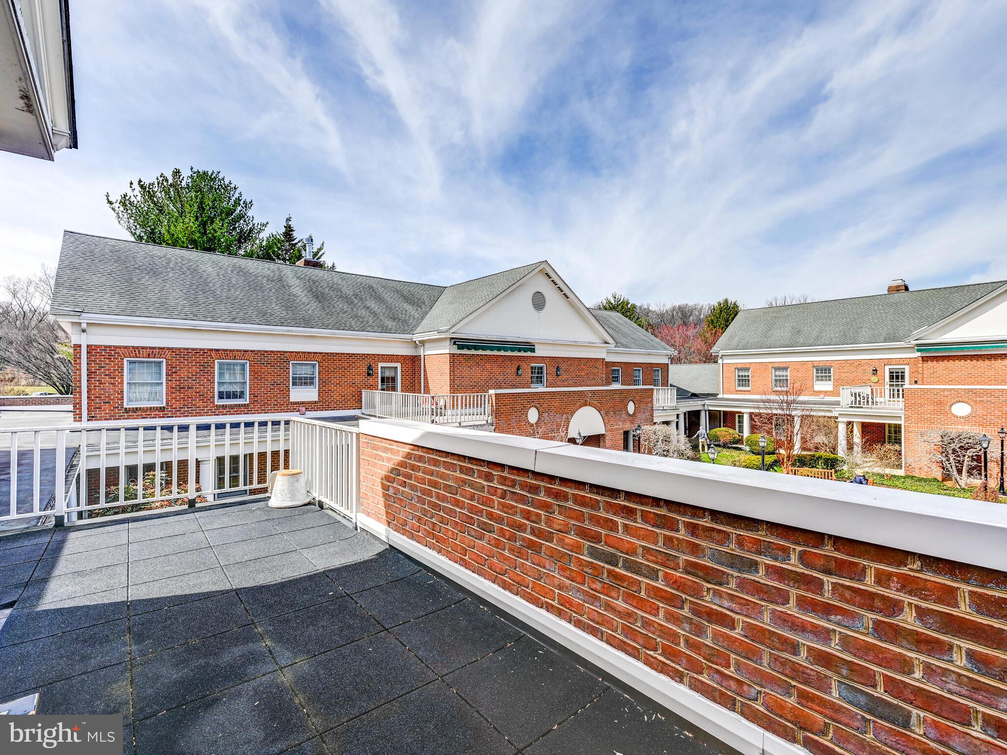 BRIGHTWOOD - Residential