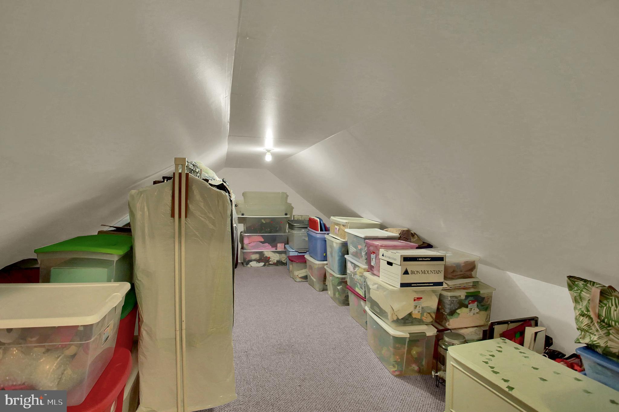 TRADITIONS OF AMERICA - Residential