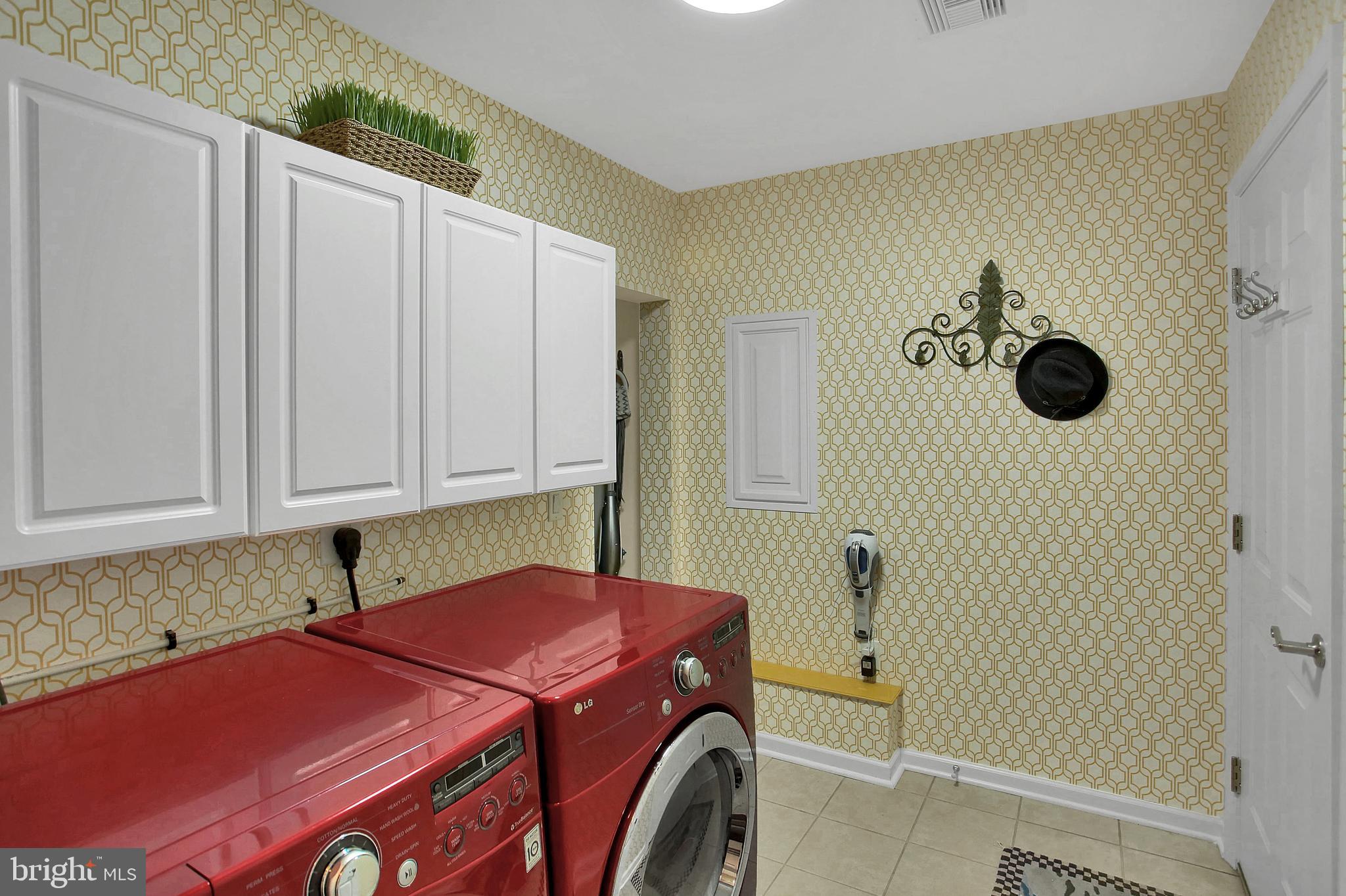 TRADITIONS OF AMERICA - Residential