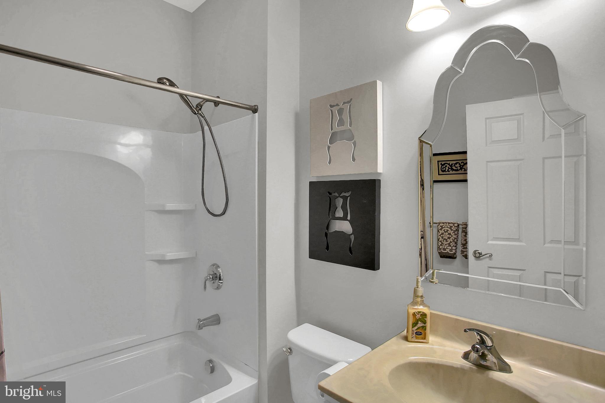 TRADITIONS OF AMERICA - Residential