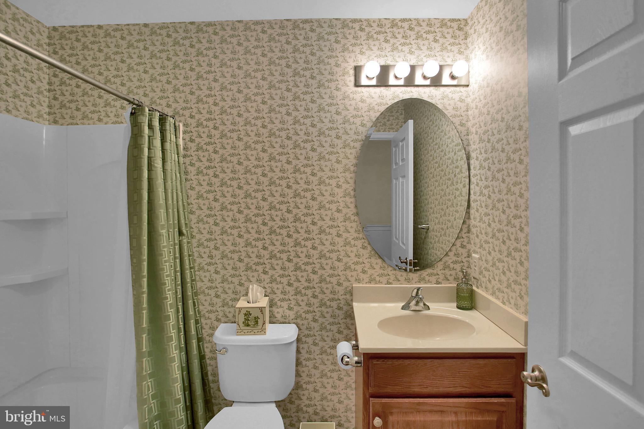 TRADITIONS OF AMERICA - Residential