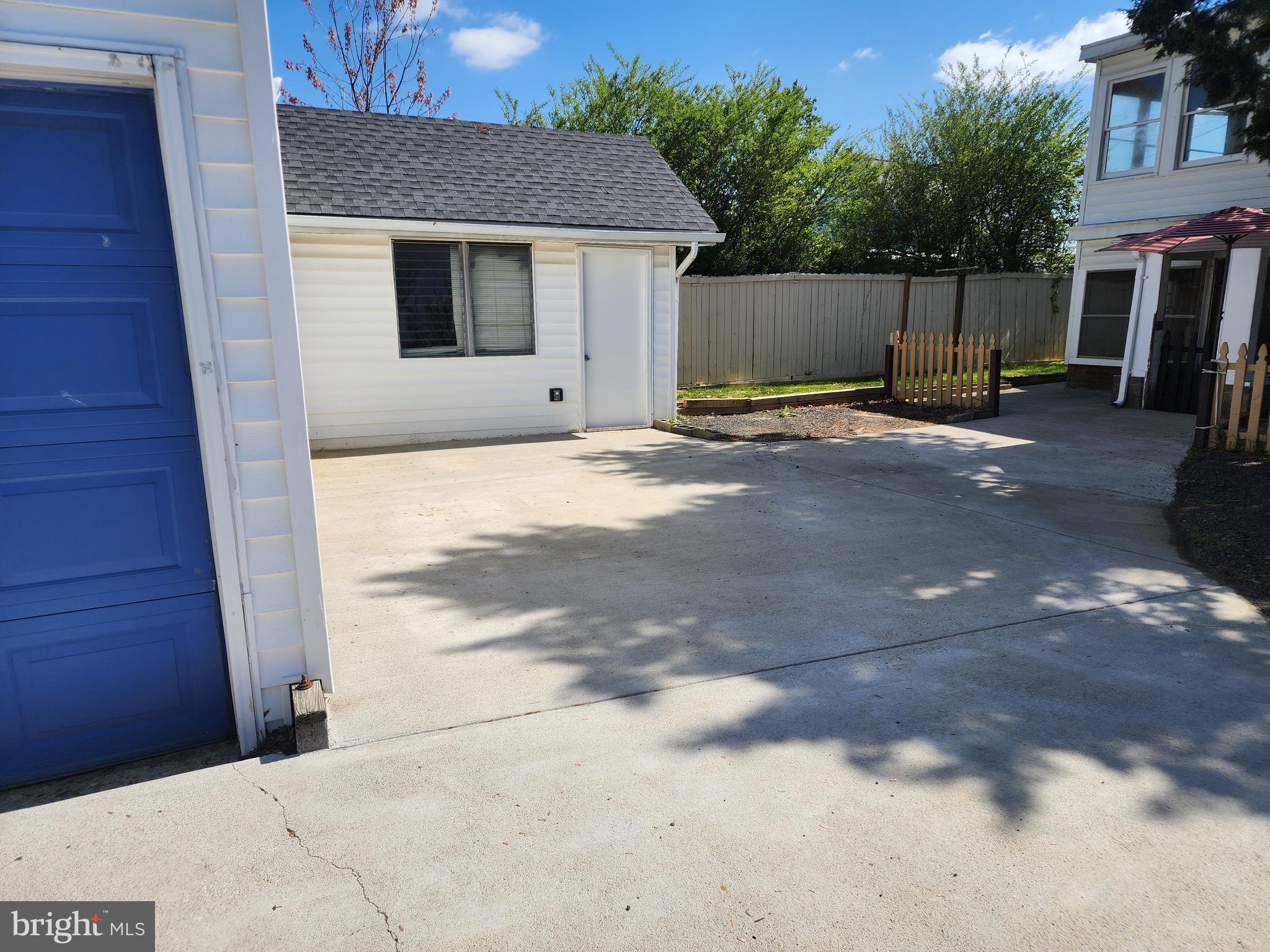 ROSELAND - Residential