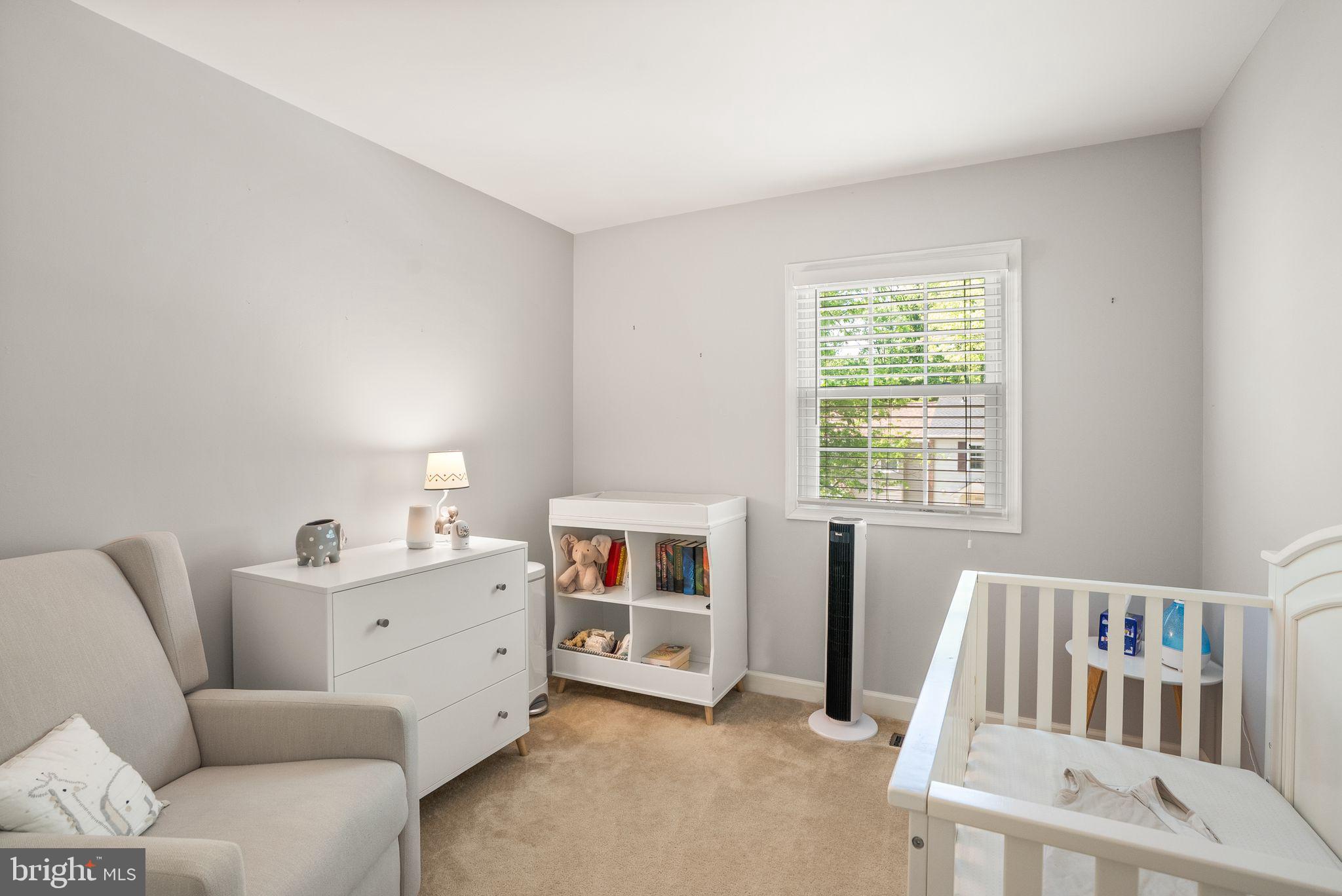 LAKE BRADDOCK - Residential