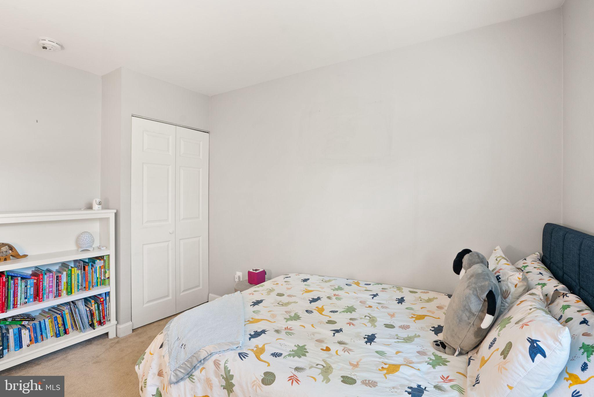 LAKE BRADDOCK - Residential