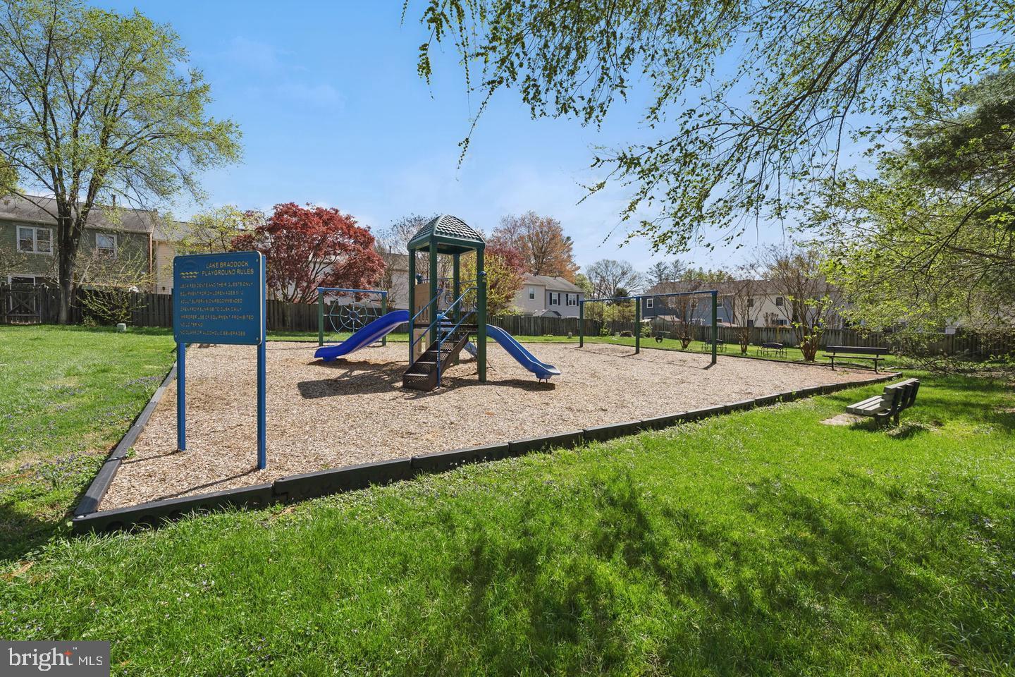 LAKE BRADDOCK - Residential