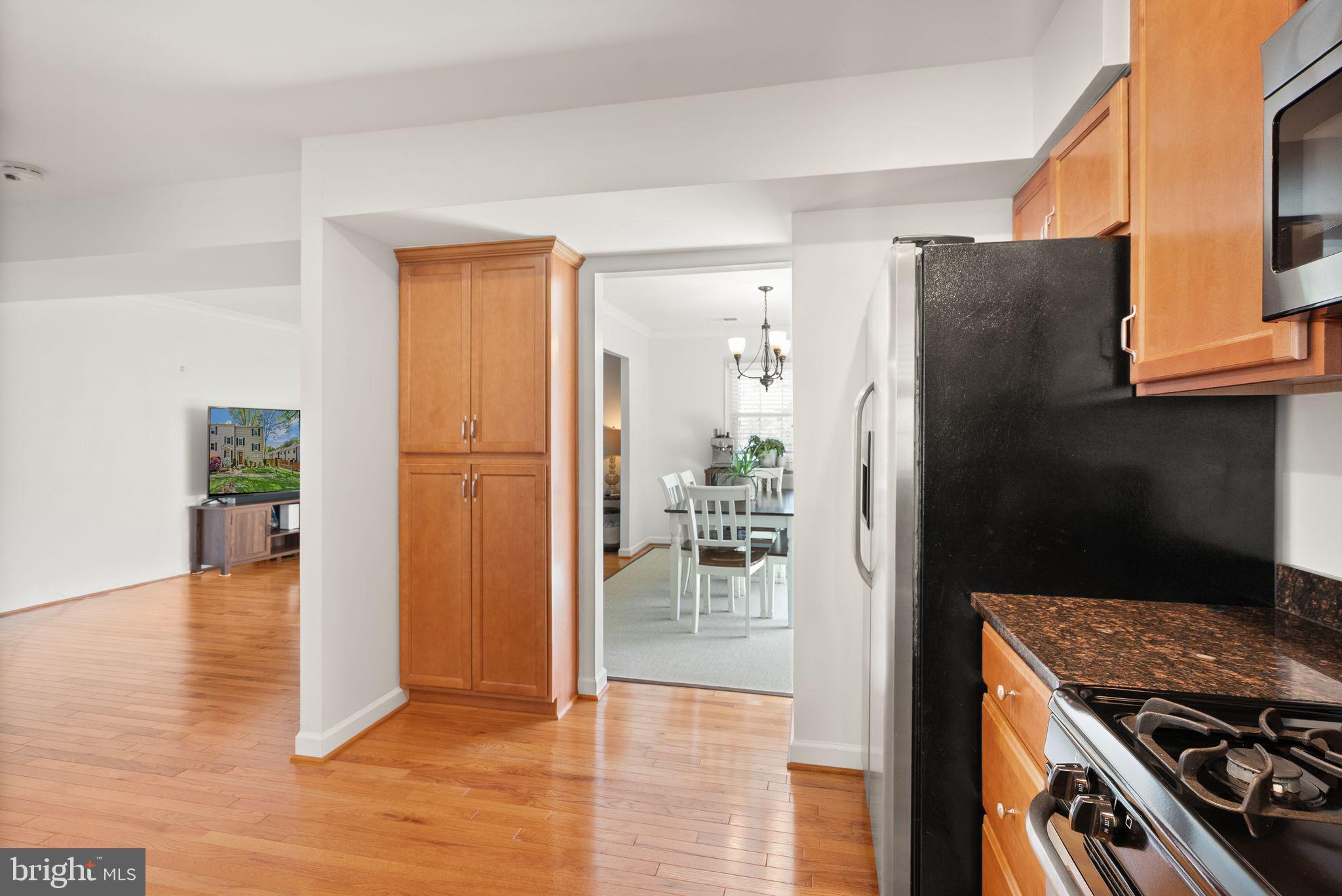 LAKE BRADDOCK - Residential