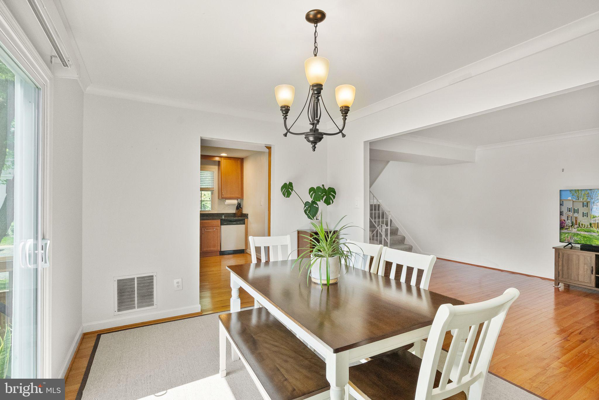 LAKE BRADDOCK - Residential