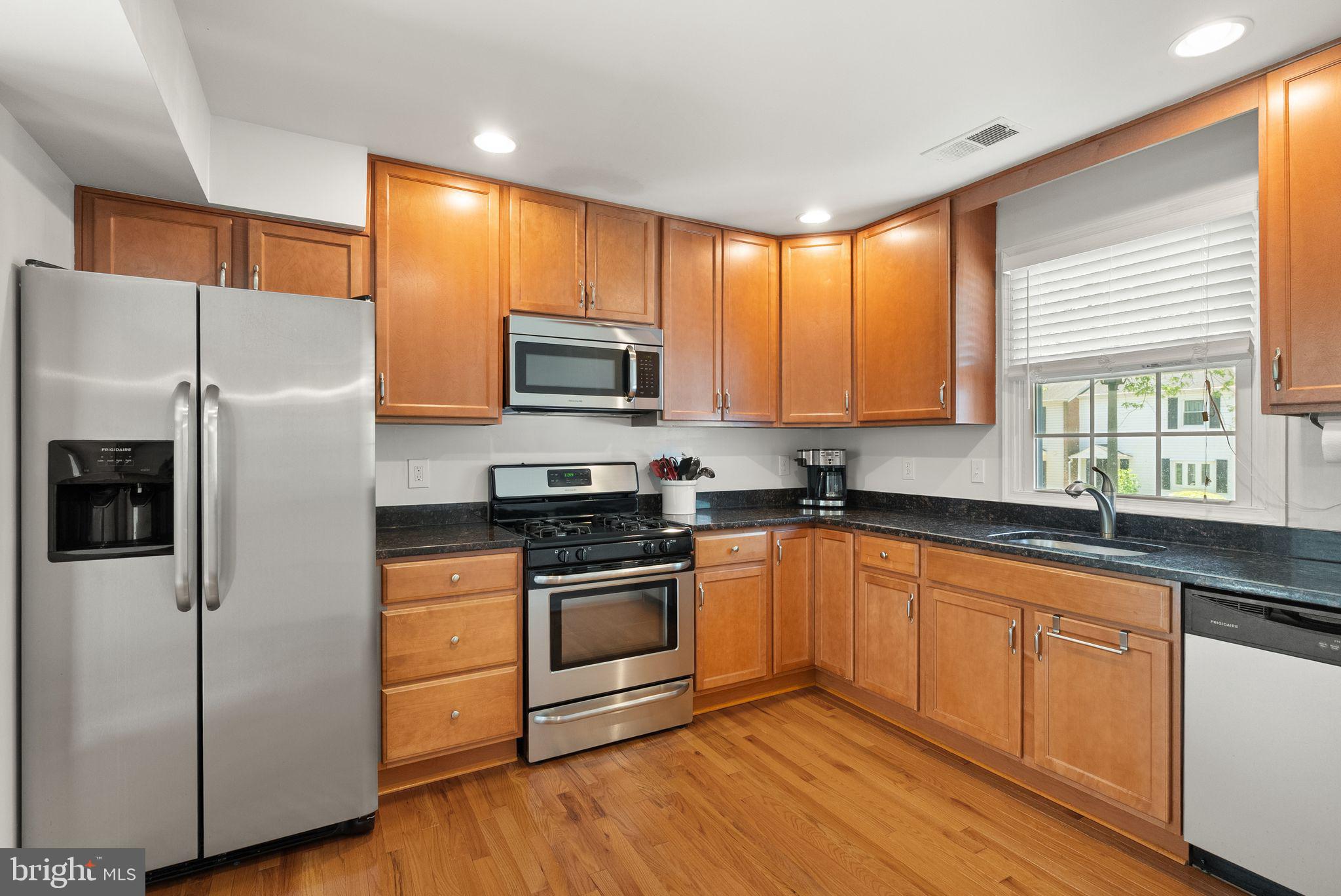 LAKE BRADDOCK - Residential