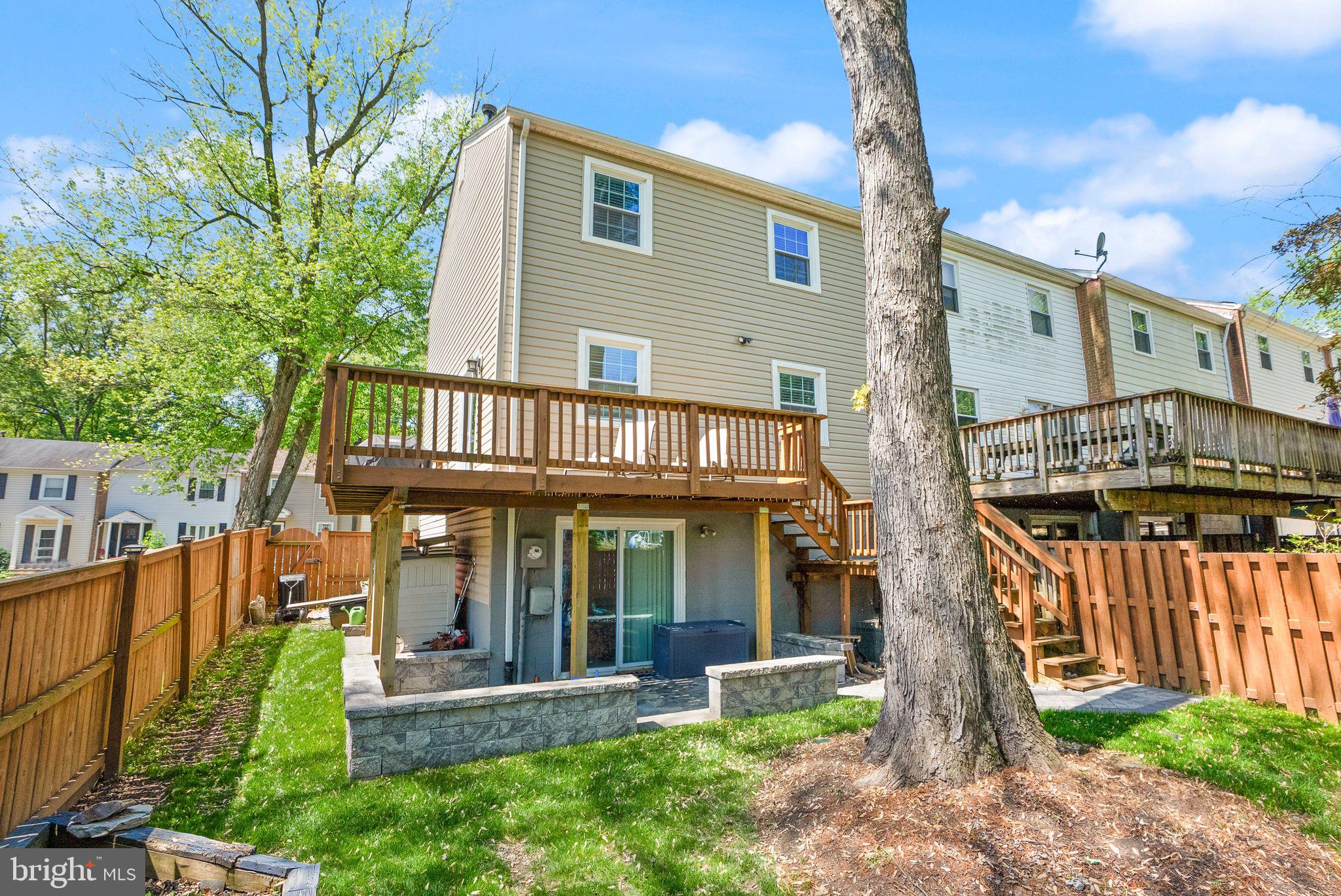 LAKE BRADDOCK - Residential