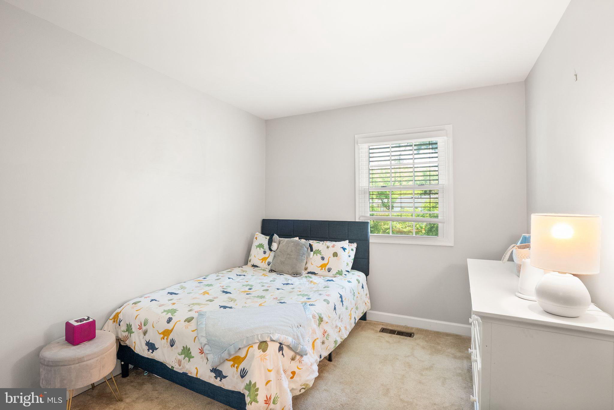 LAKE BRADDOCK - Residential