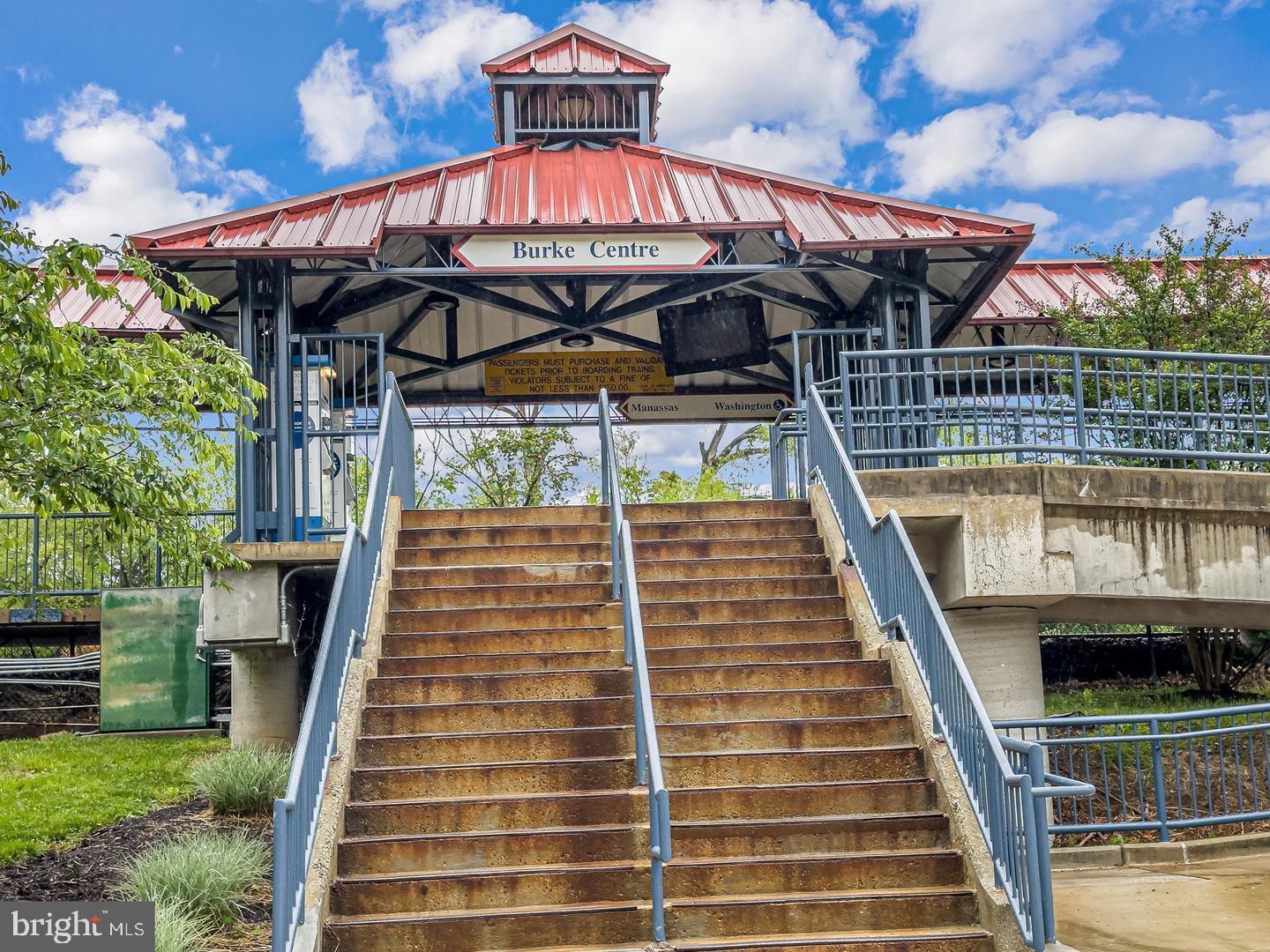 LAKE BRADDOCK - Residential