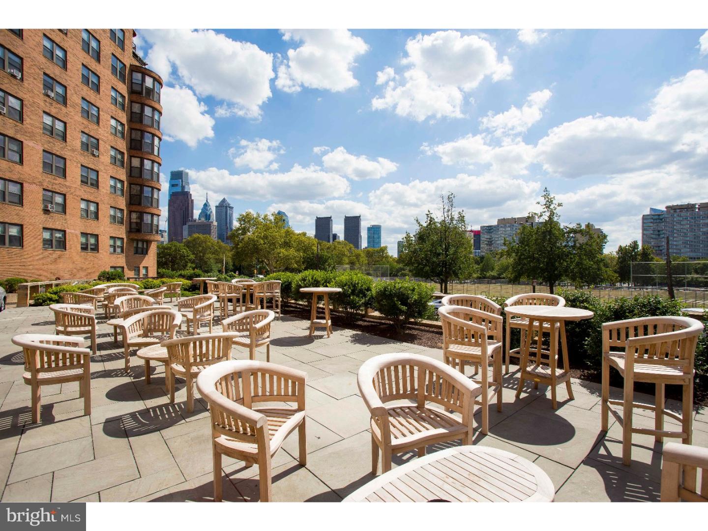 ART MUSEUM AREA - Residential Lease