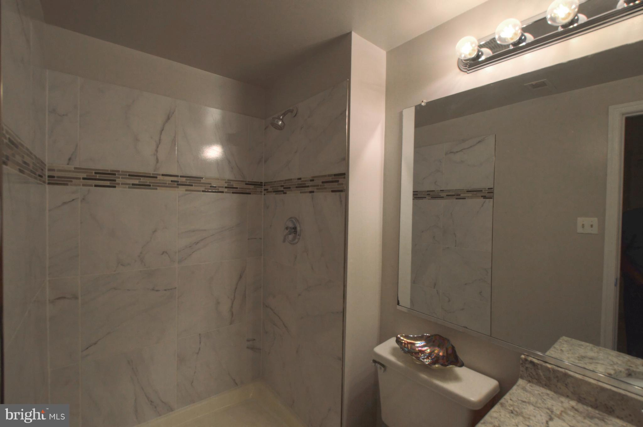 ASHBURN FARM - Residential