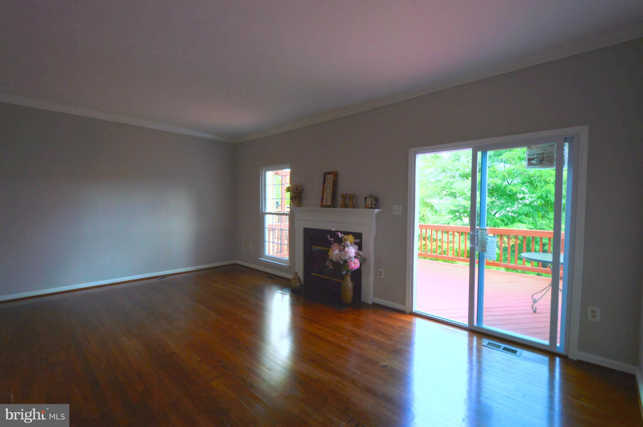 ASHBURN FARM - Residential