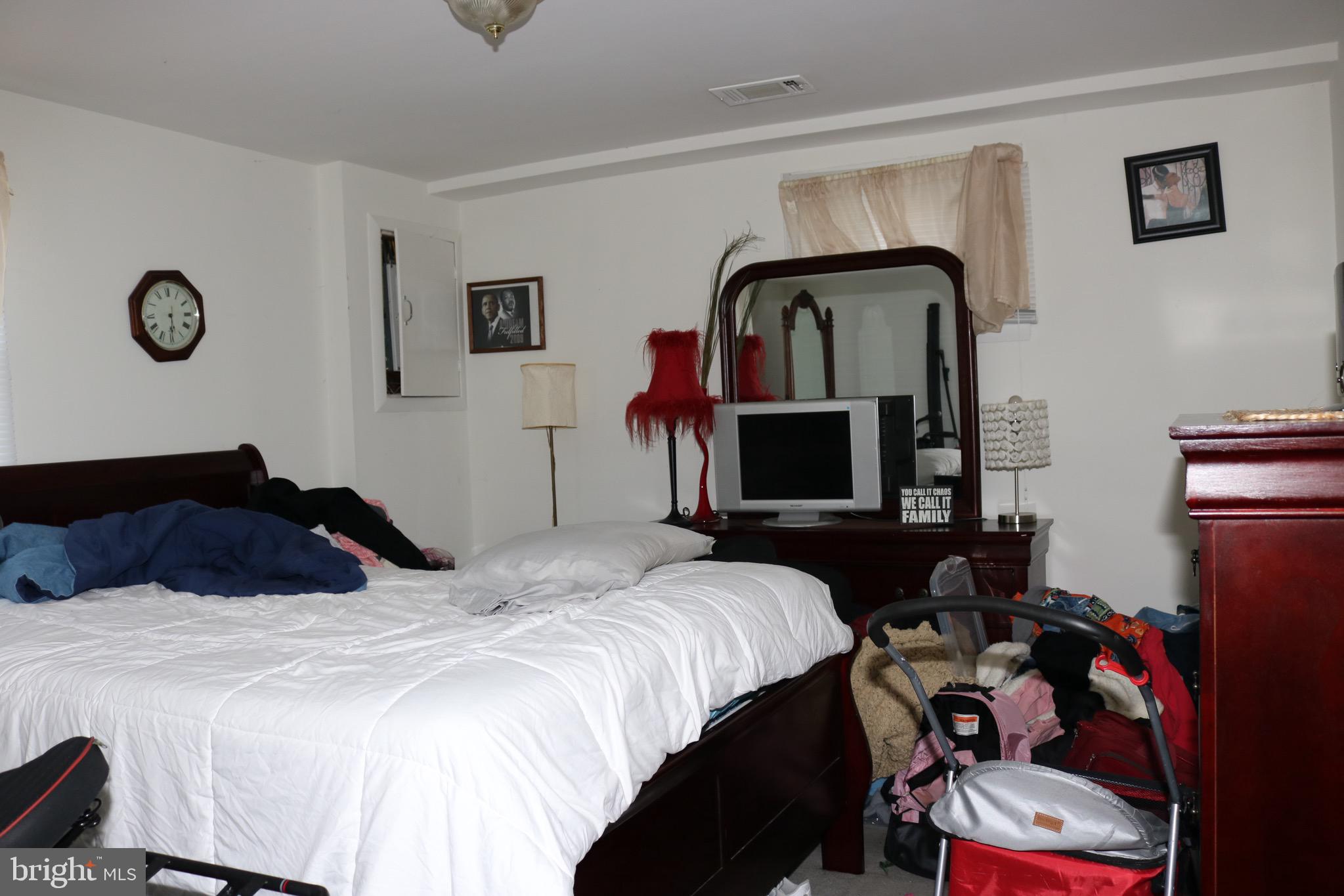 CLINTON - Residential