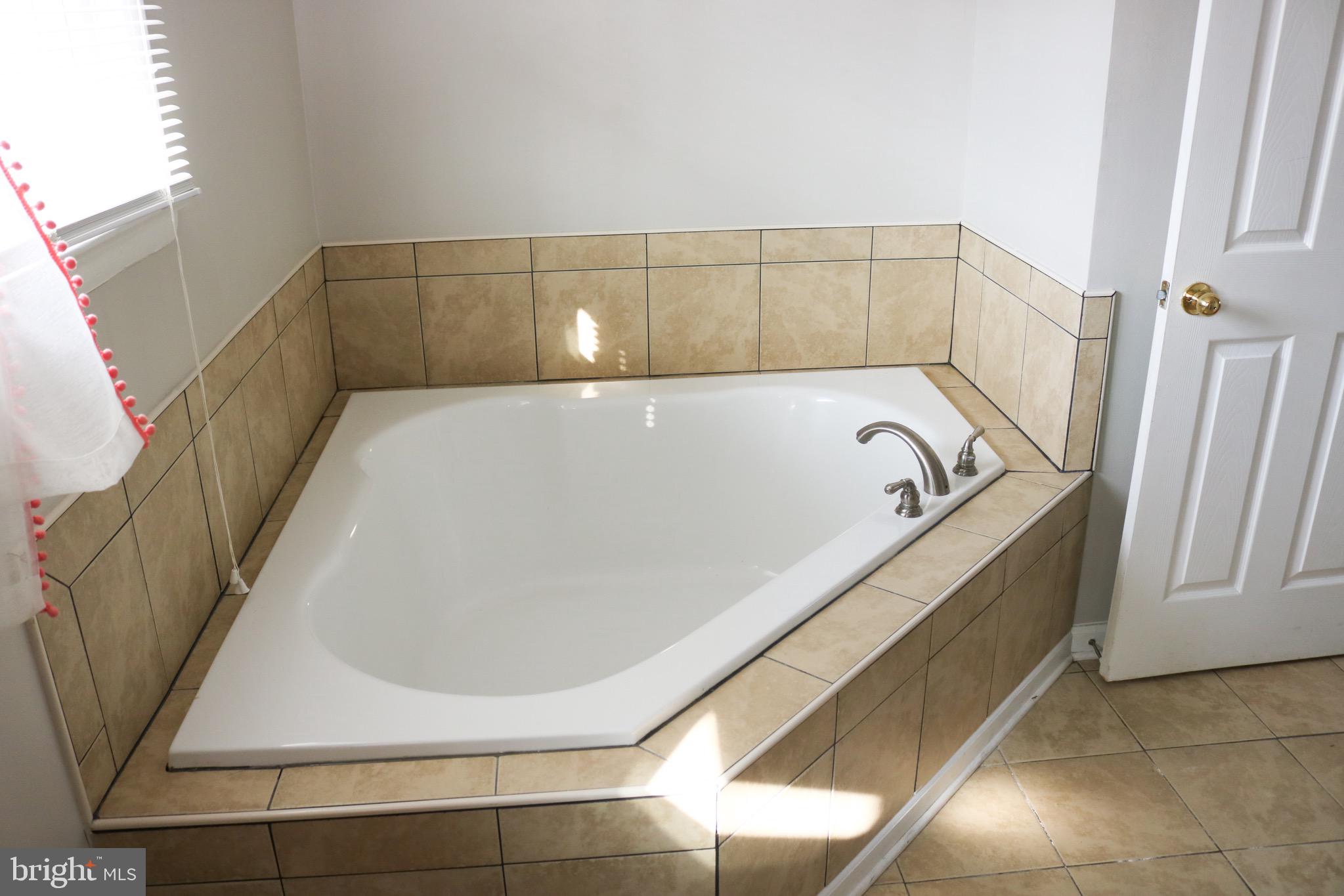 CLINTON - Residential