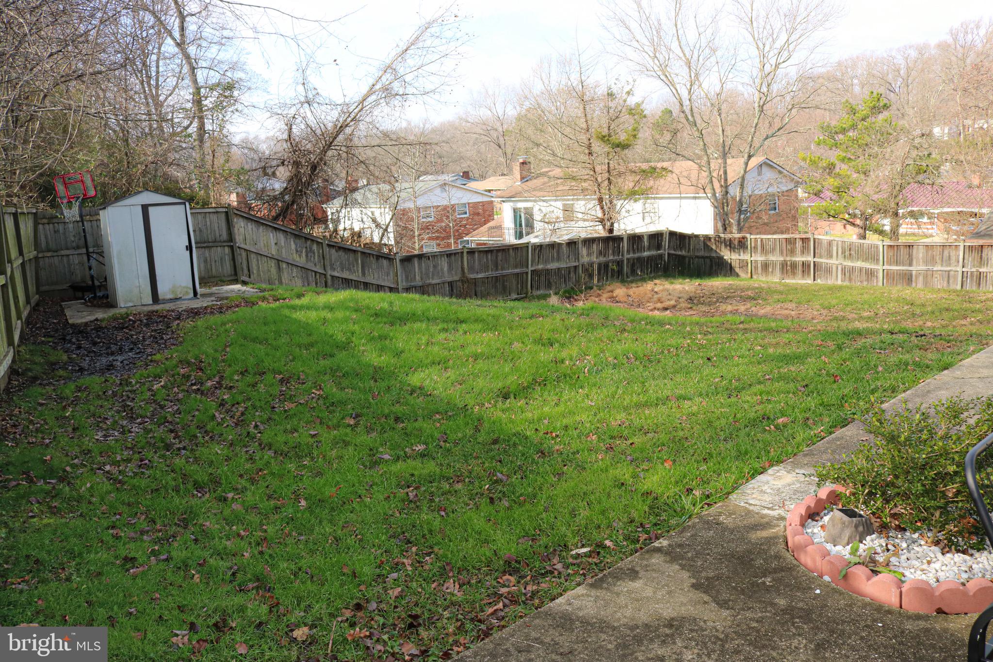 CLINTON - Residential