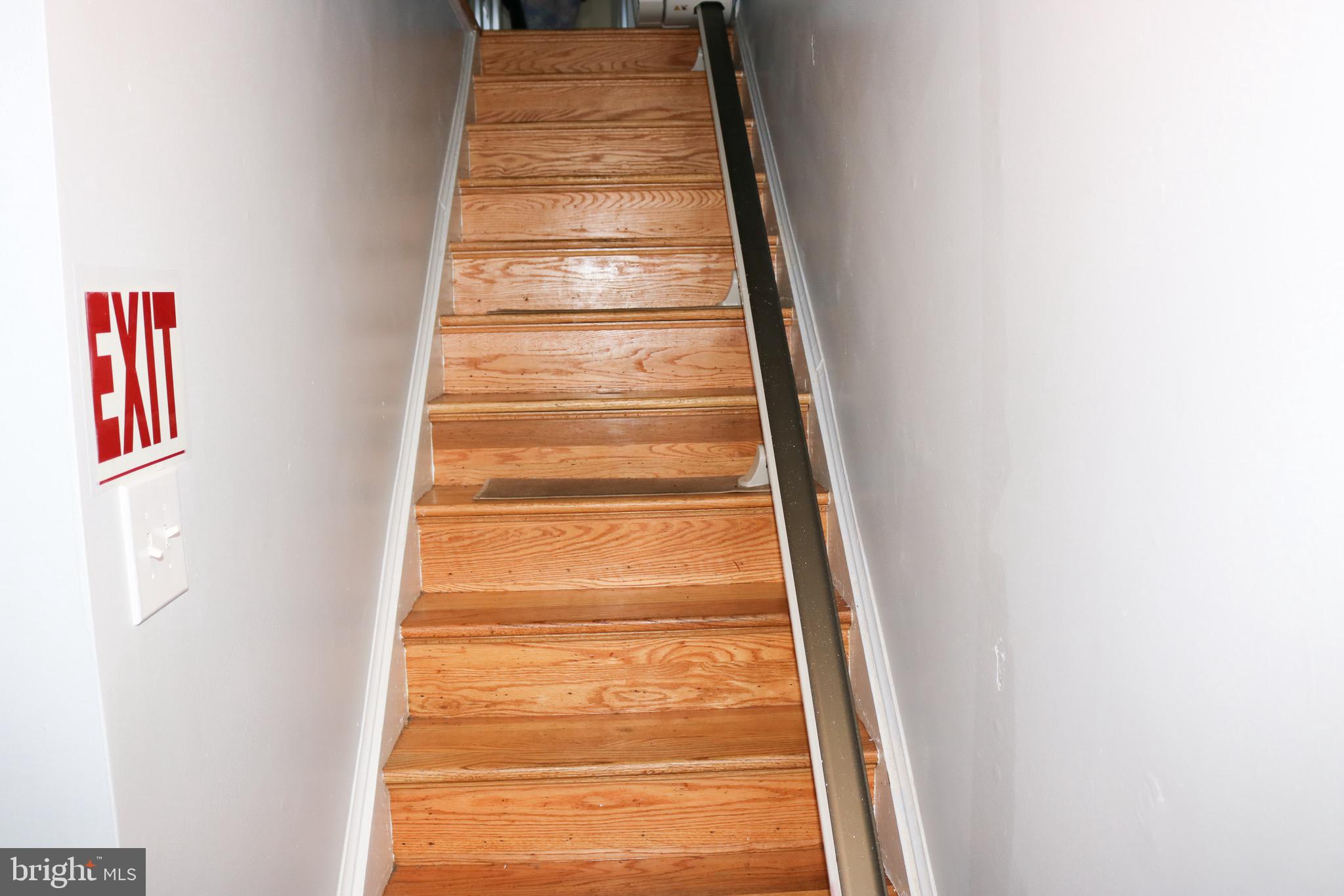 CLINTON - Residential