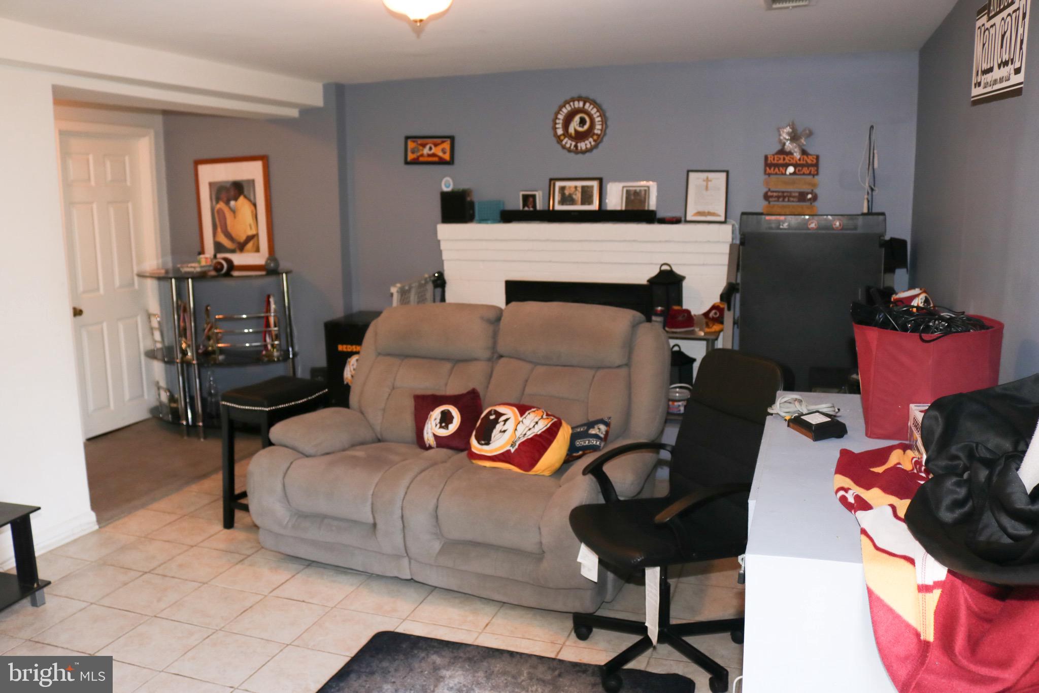 CLINTON - Residential